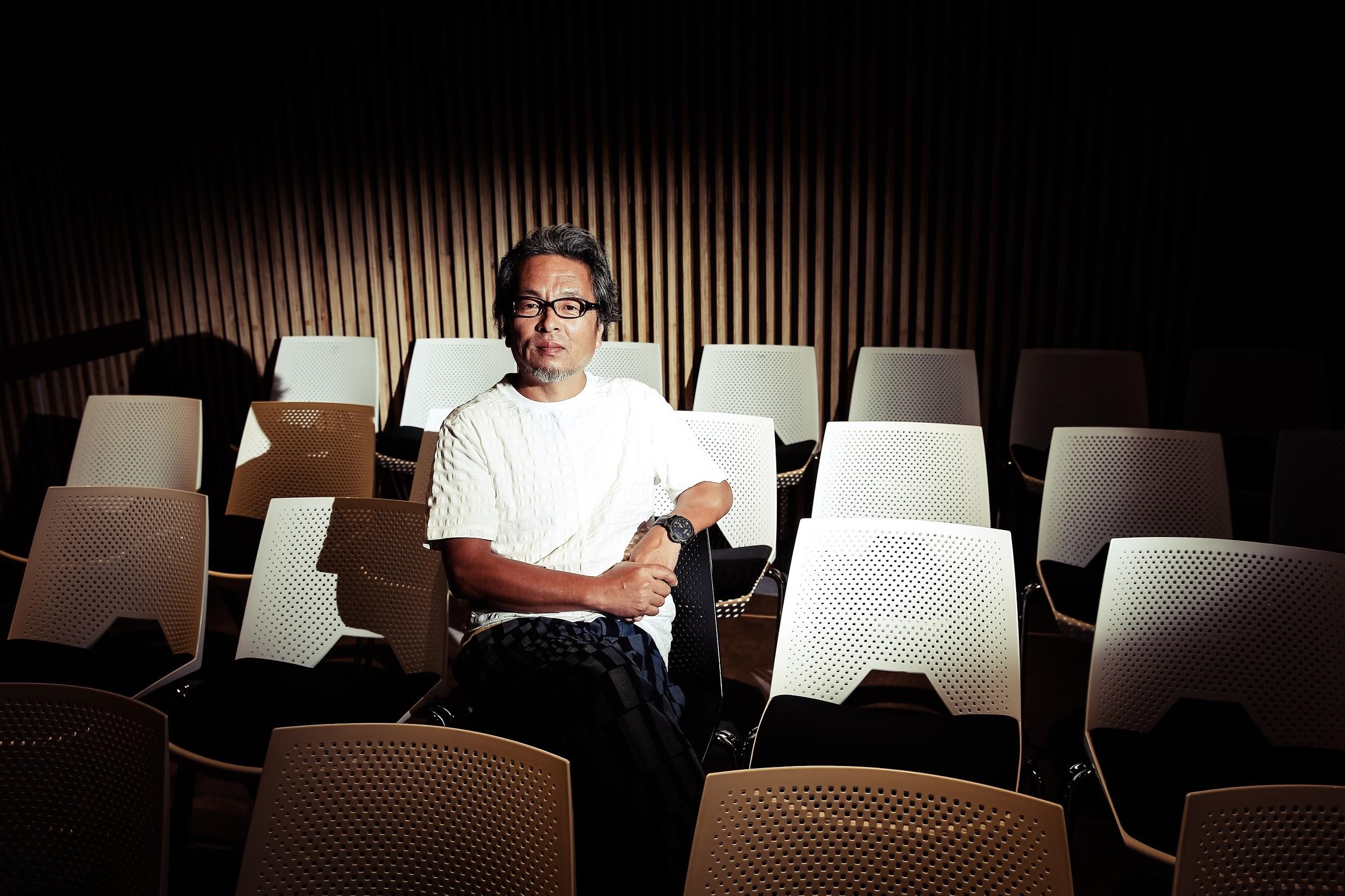 國際級電影藝術總監赤塚佳仁入行超過35年，工作地點橫跨日本、台灣、中國大陸等，並曾與好萊塢名導雷利史考特、伊納利圖、林詣彬等合作。