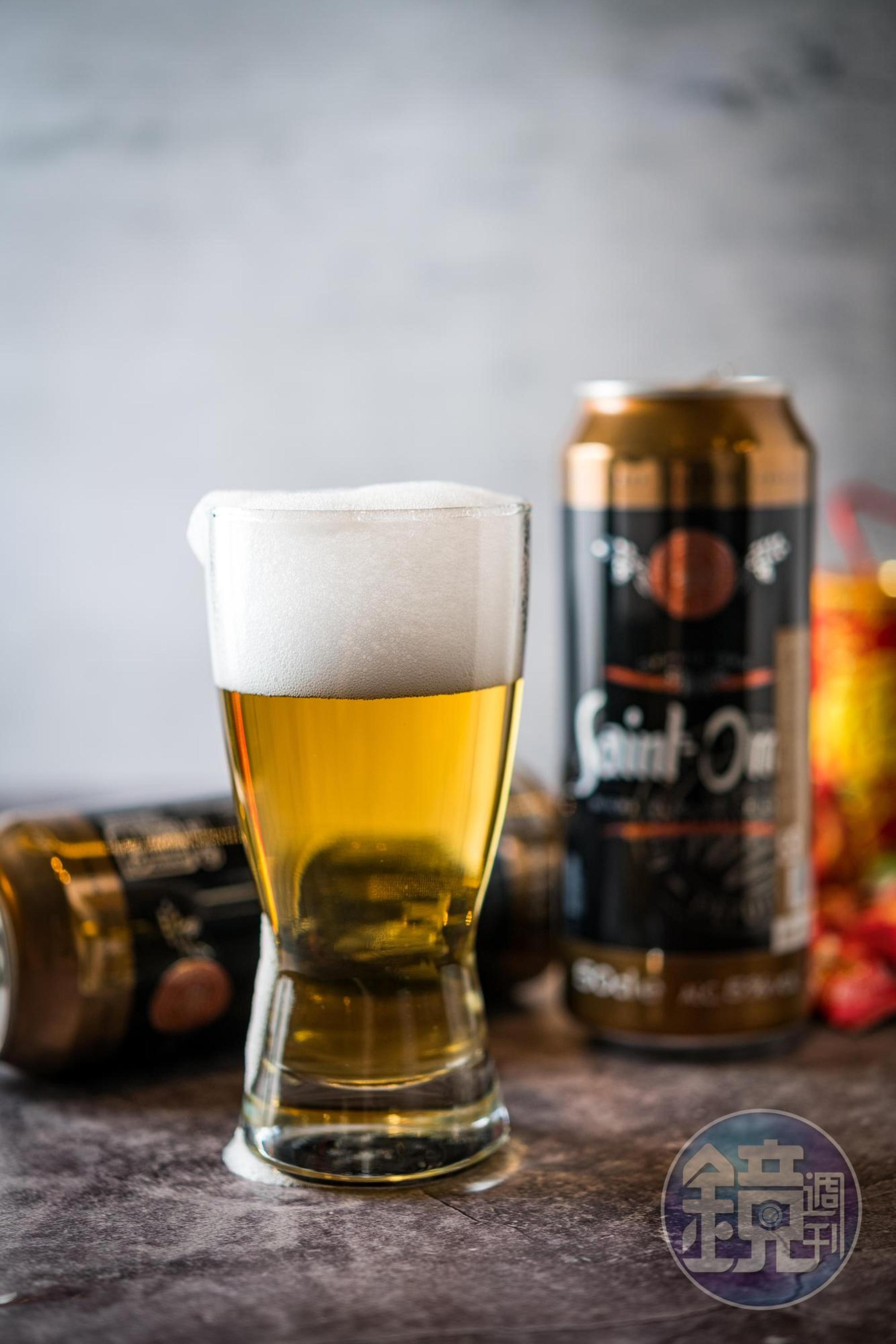 法國「聖多美金牌啤酒」是老牌Lager，帶點荔枝般香氣，頗受女性歡迎。（55元／瓶）