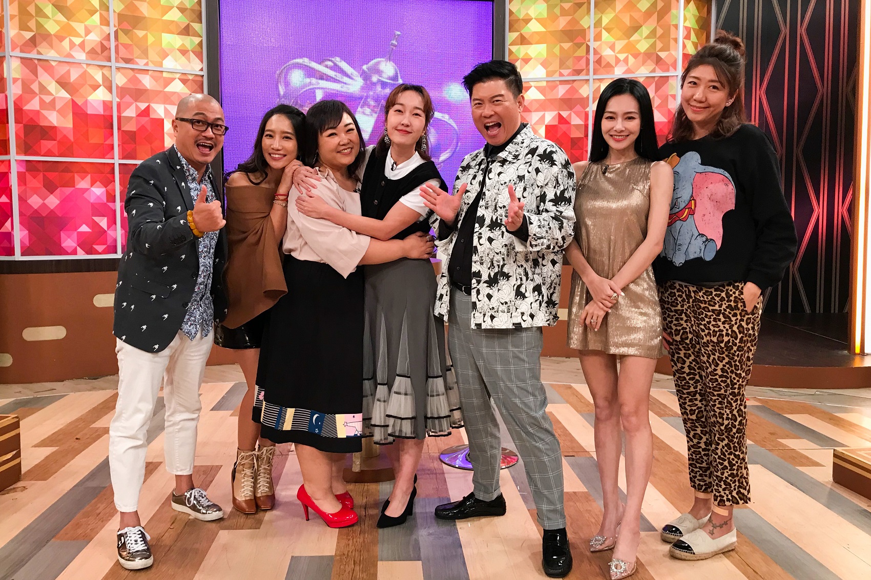 《一袋女王》日前邀請Paul、王思佳、哈平遠、楊皓如及廖慧珍分享自己親身遇到囂張沒有落魄久的人生經驗。（衛視提供）