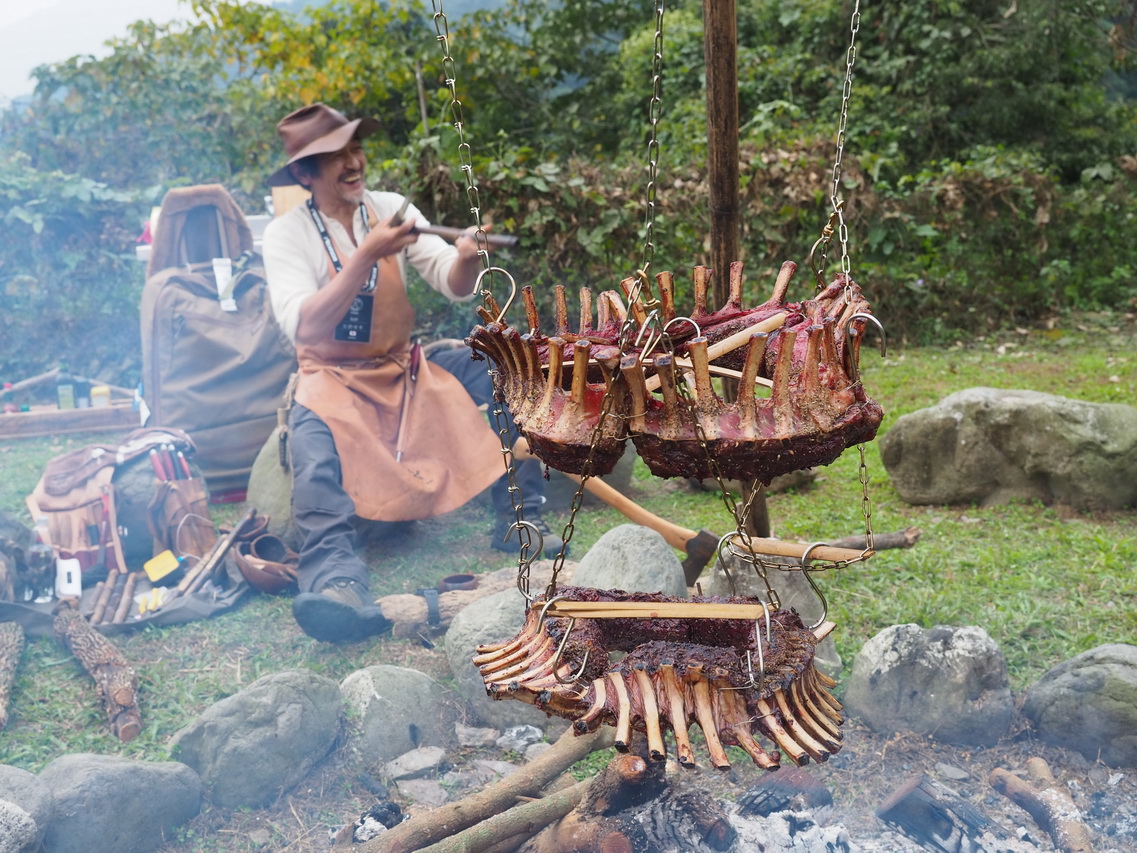 長野修平的皇冠羊排，超受歡迎。