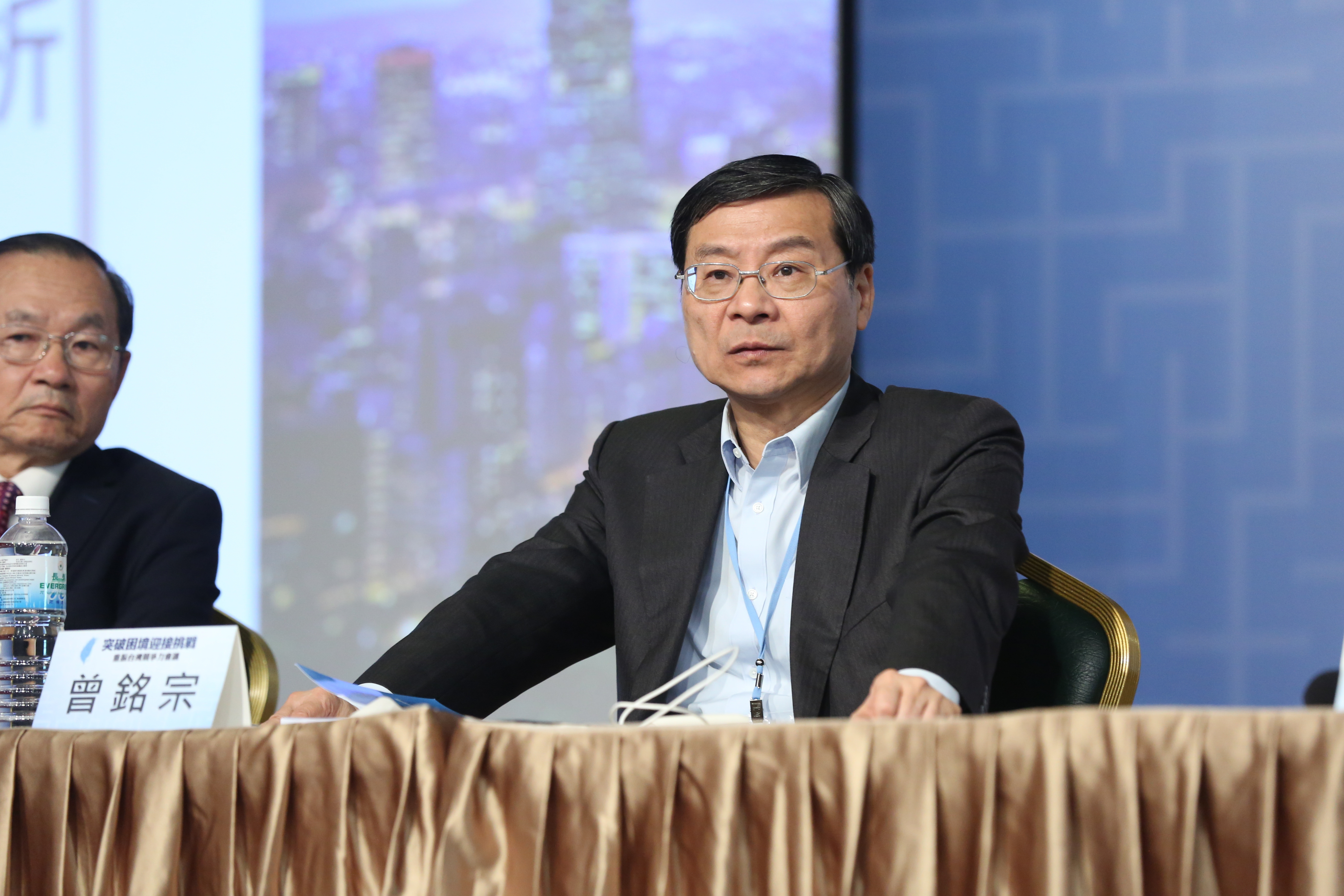 曾銘宗今（21日）透過辦公室發出聲明澄清，強調並不認識楊、王2人，當時純粹指是接受其他立委轉介來的陳情案。（資料照）