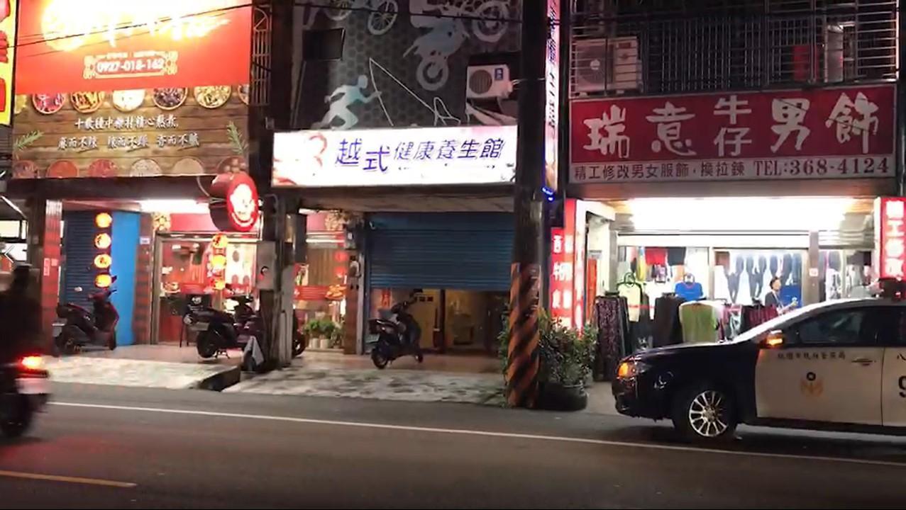 去年8月信堂成員就曾到八德砸店。（警方提供）