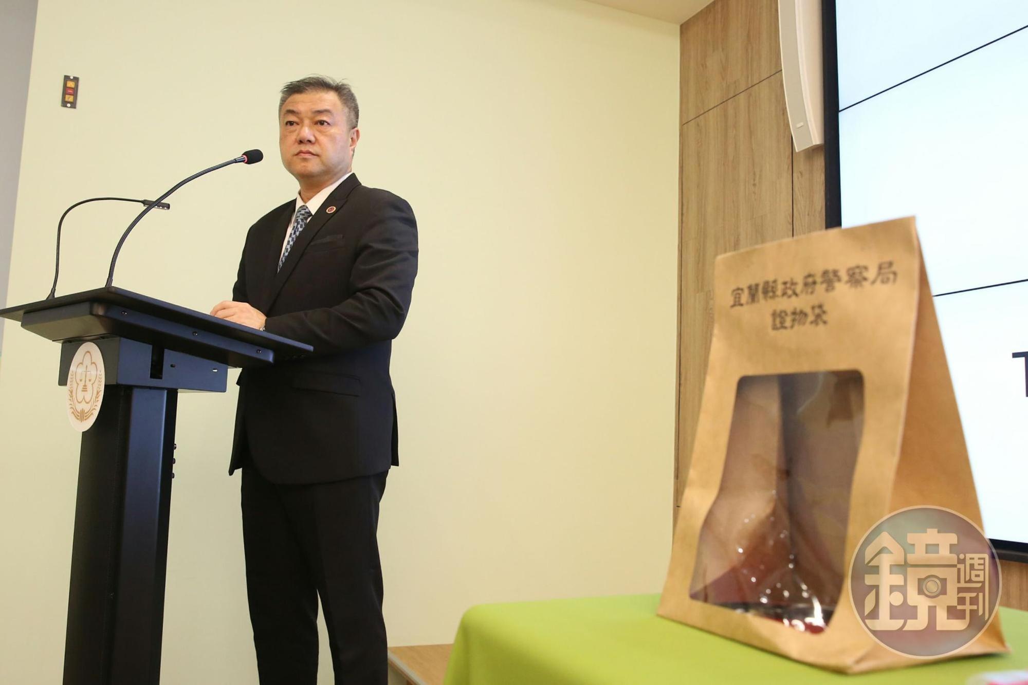 高檢署官長吳怡明表示,強力搖頭丸致死率極高,3個月34死,最年輕死者僅17歲,現場還展示查扣毒咖啡包。