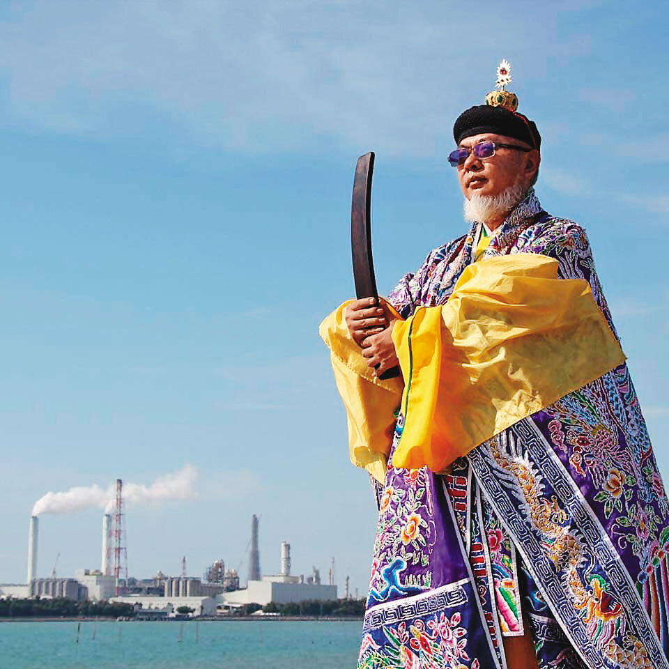 張捷翔說,2018年台灣減香聲浪不斷,道教界只有他一個天師親赴凱道抗議。(翻攝網路)