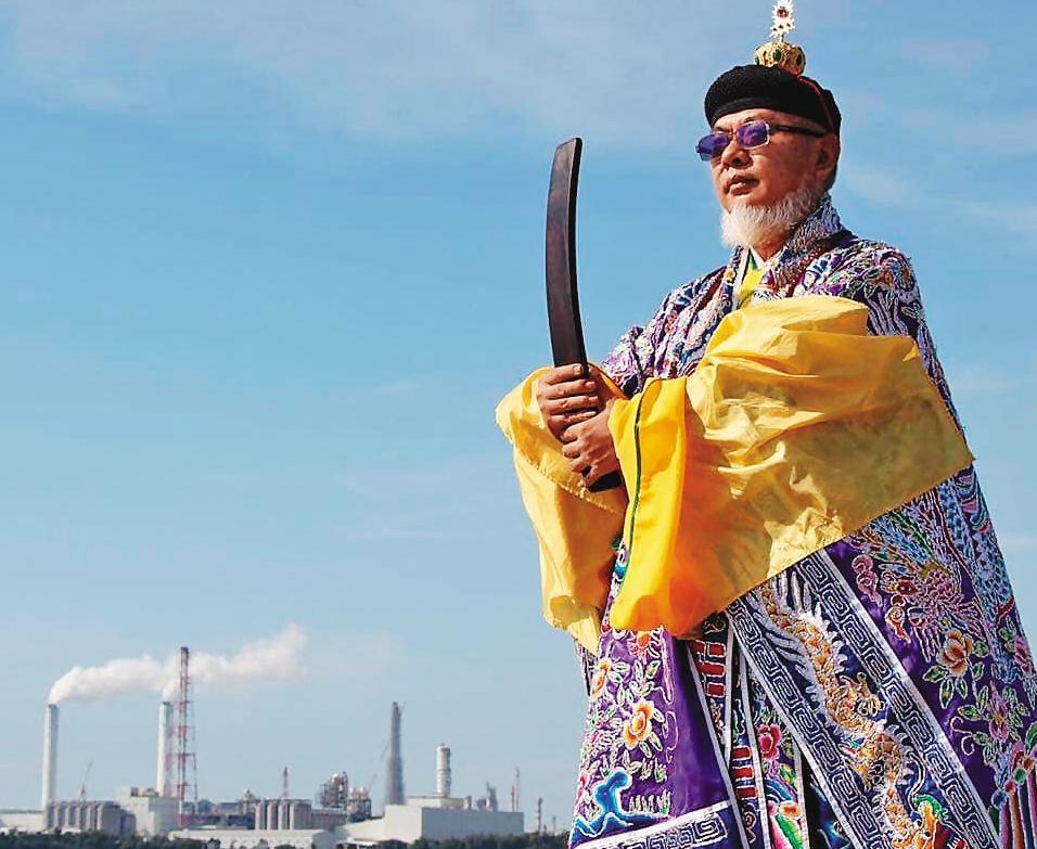 張捷翔說,2018年台灣減香聲浪不斷,道教界只有他一個天師親赴凱道抗議。(翻攝網路)