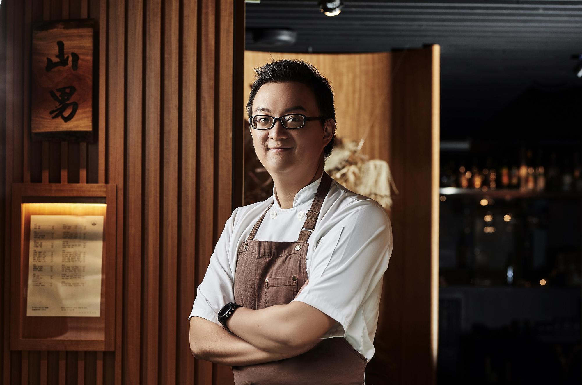 雖然一直在Fine dining的餐廳中工作,但山男開居酒屋卻只想走平易近人的路線,「因為我想常常見到我的客人」王一山笑著說。