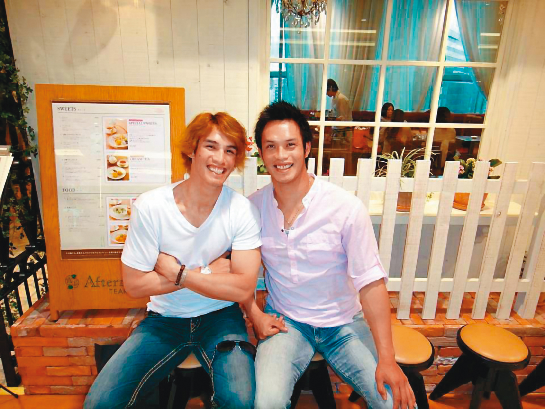 陽岱鋼（左）與世界十二強棒球賽爆紅的投手表弟張奕（右），原來也有翻臉內幕，引起台灣球迷熱議。