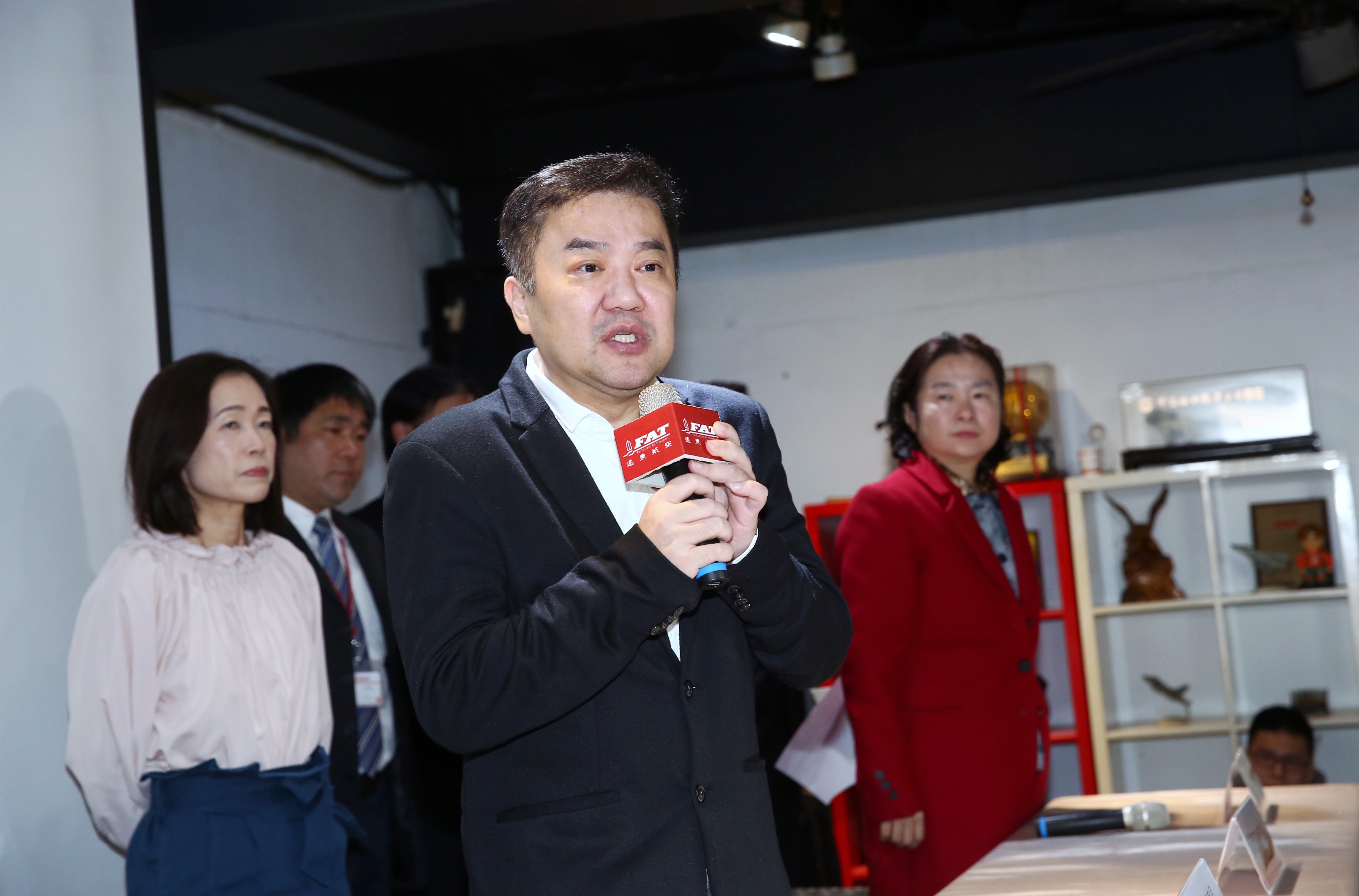 遠航董事長張綱維今召開記者會,呼籲政府開出復飛條件。