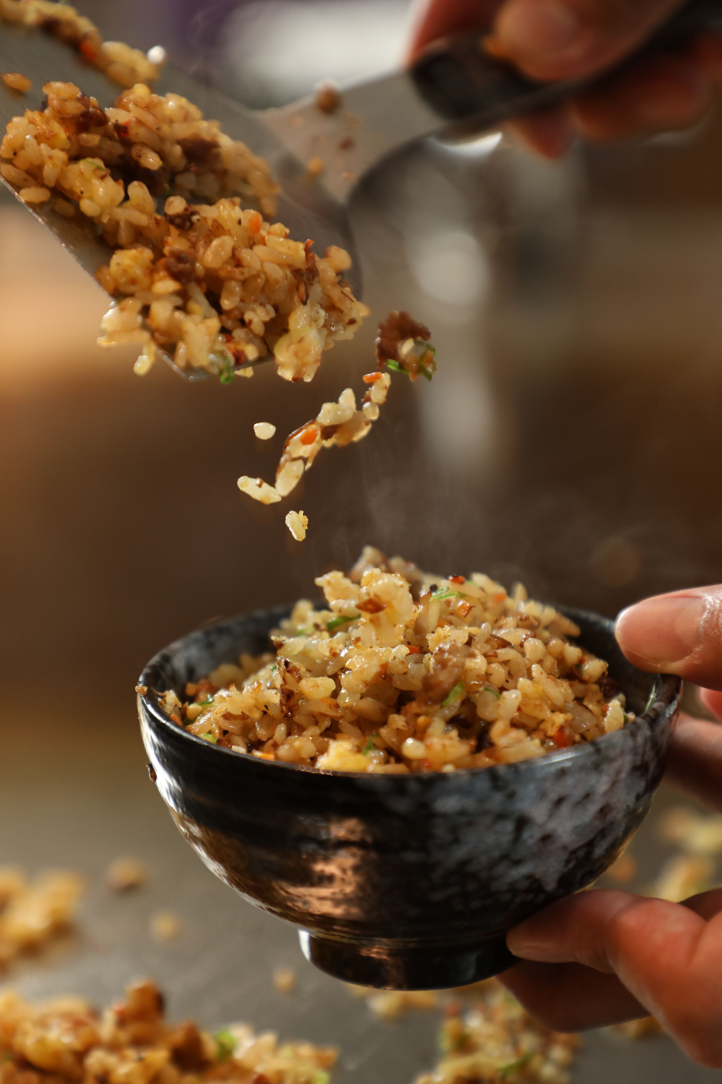 炒得鬆香的「犇特製黃金滷肉炒飯」是華麗結尾。（2,580元起鐵板燒套餐菜色）
