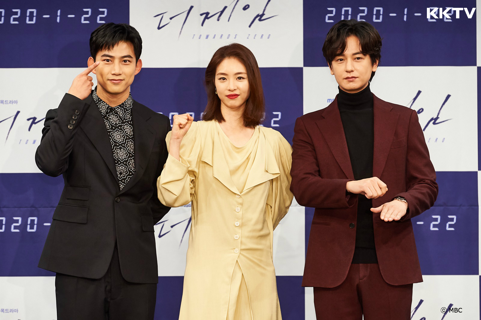 玉澤演、李沇熹與林周煥3人在《The Game:倒數計時》展現好交情。(KKTV提供)