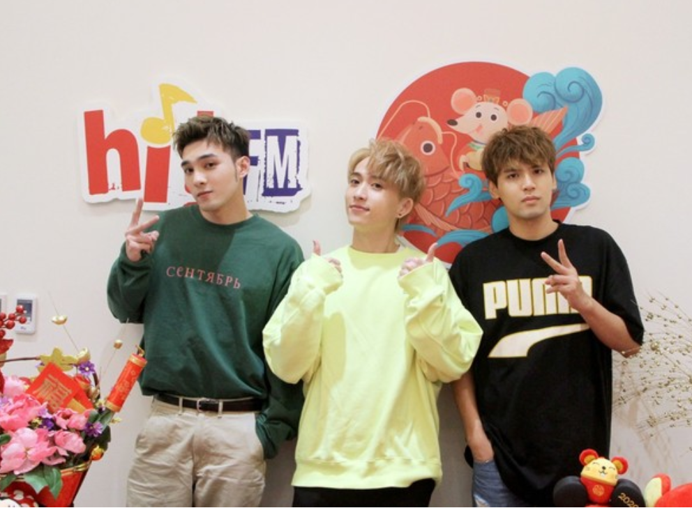 黃偉晉、邱鋒澤、陳零九主持Hit Fm鼠年初二特別節目（Hit Fm聯播網提供）