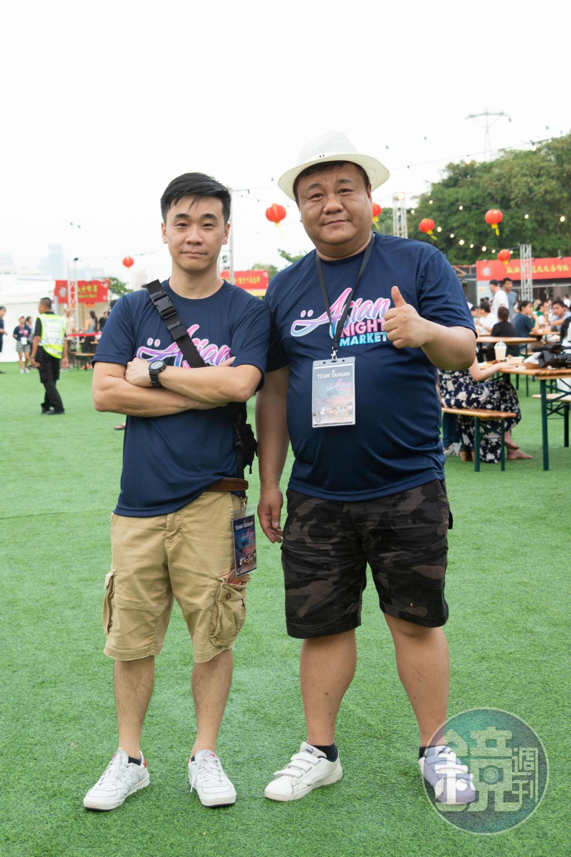 新加坡活動Asian Night Market的士林嘉年華之寧夏夜市限定活動，承辦方完美國際行銷高俊杰（左）周祐丞（右）。
