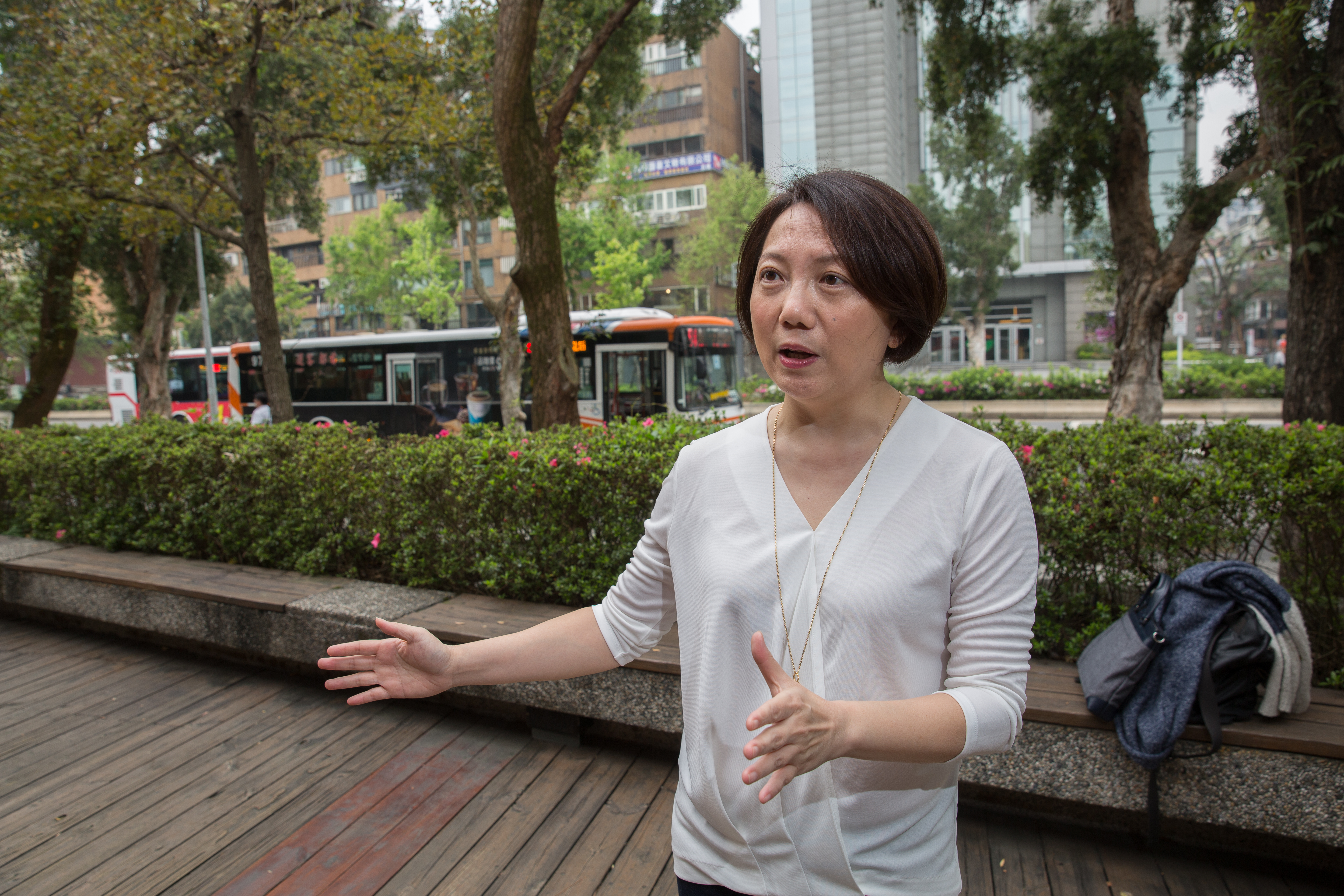 范雲痛批中國不讓台灣包機撤僑，顯示台灣人在中國眼中只有統戰價值。圖為本刊資料照。