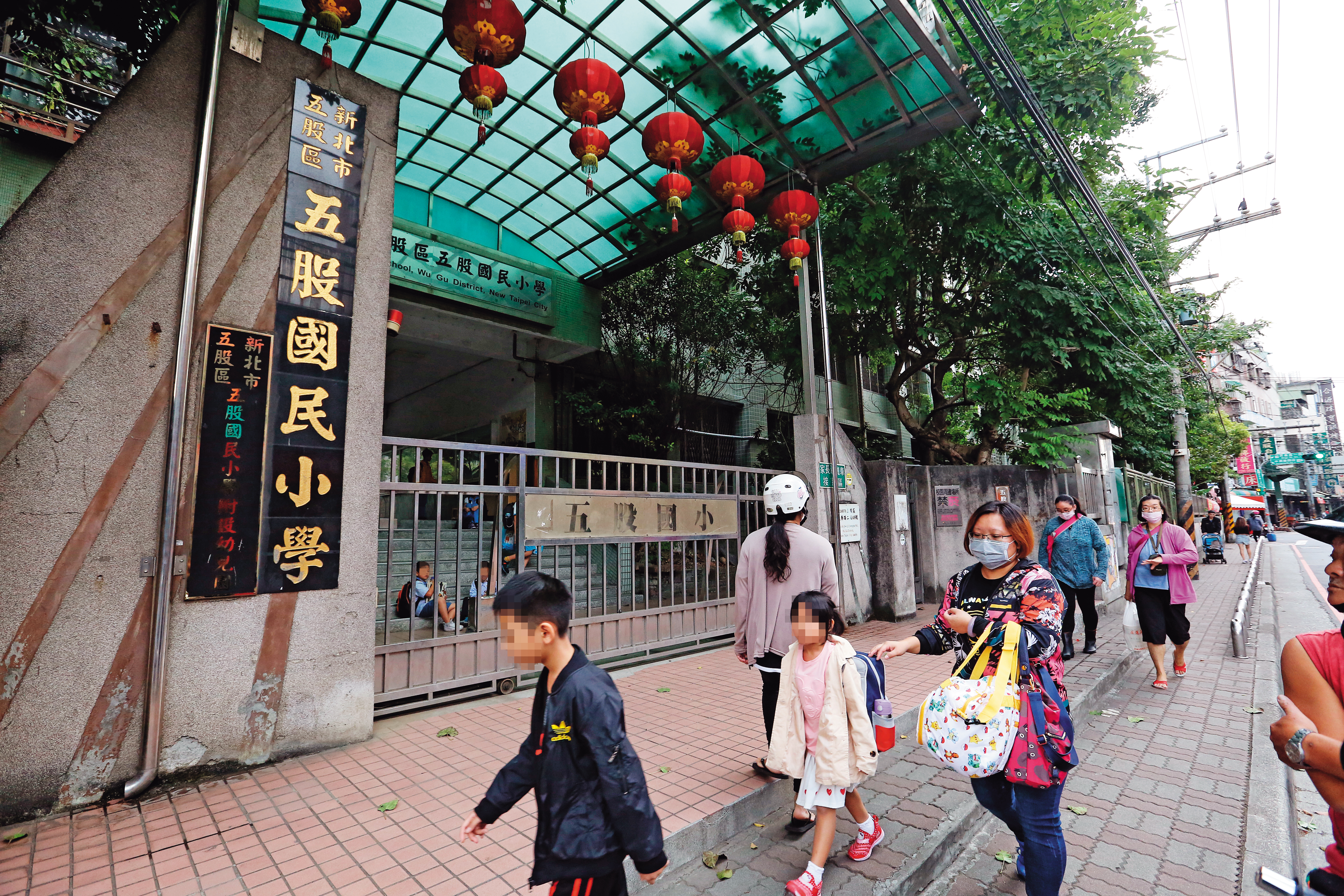 緊鄰五股舊市區,洲子洋重劃區距離五股國小學區約10分鐘車程。