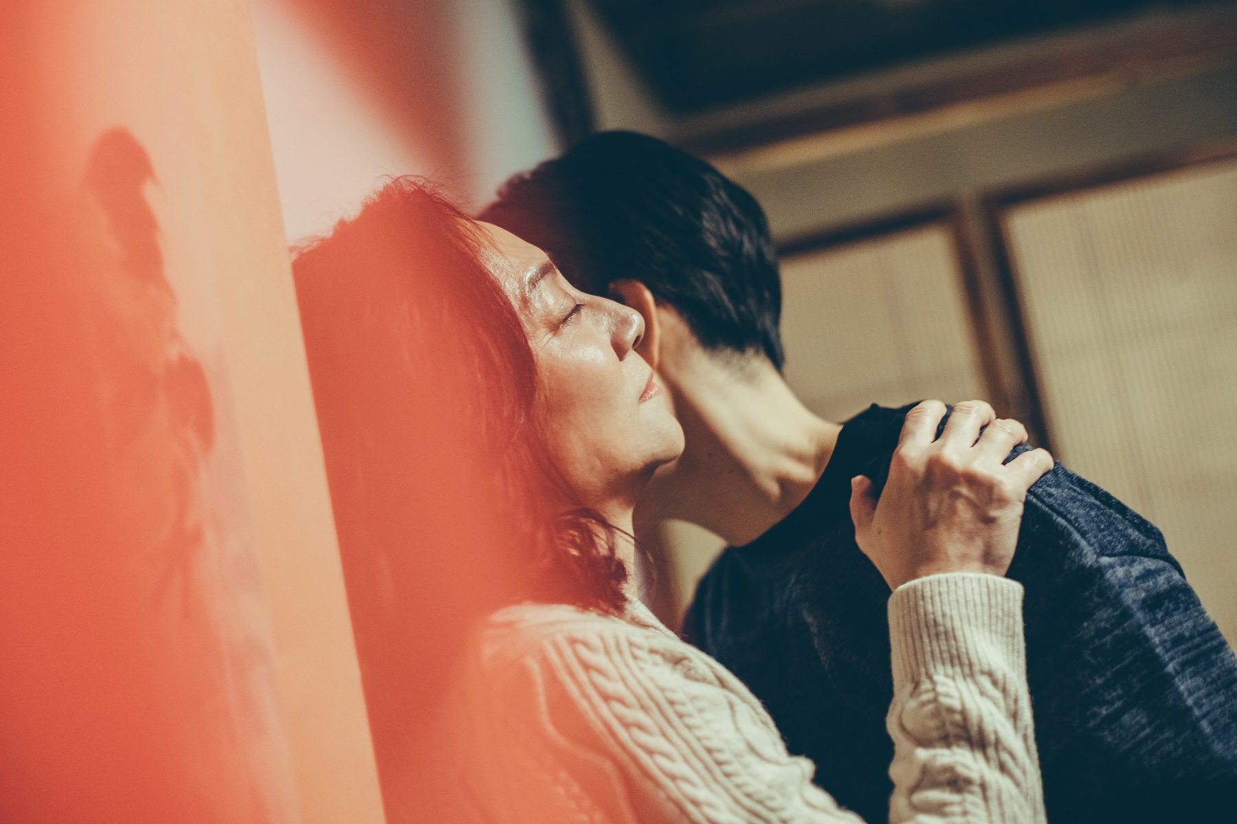 楊麗音第一次被「壁咚」，說即便從影多年還是小鹿亂撞！（GagaOOLala提供）