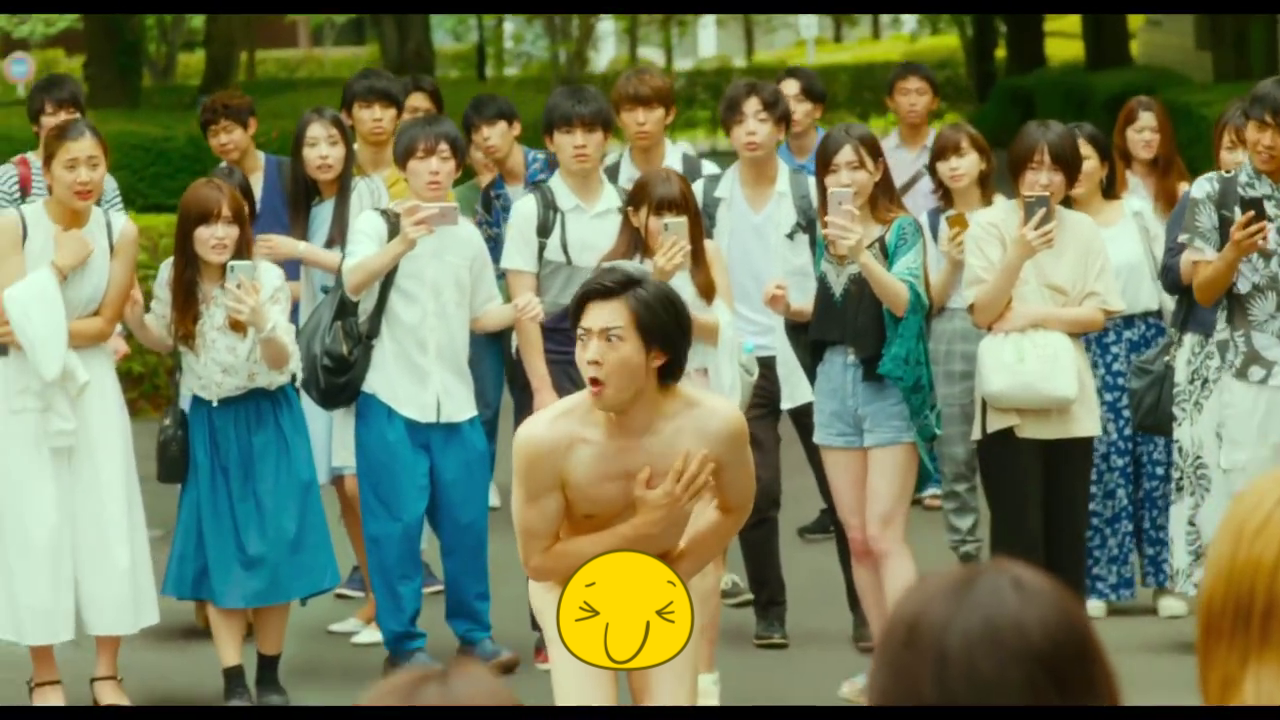 龍星涼一絲不掛出現在校園，《GRAND BLUE 碧藍之海》電影預告尺度全開。（翻攝電影預告）