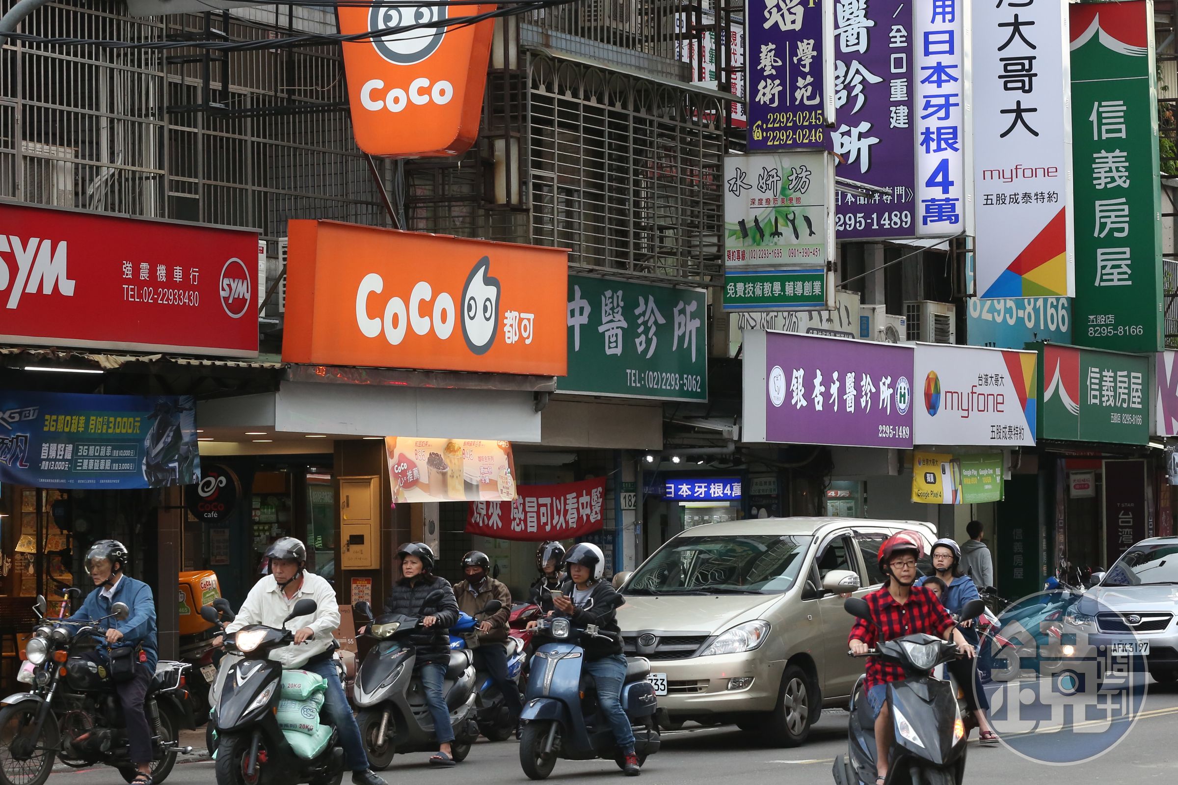 洲子洋重劃區仍在發展階段，但距離舊市區內繁榮的成泰商圈並不遠。