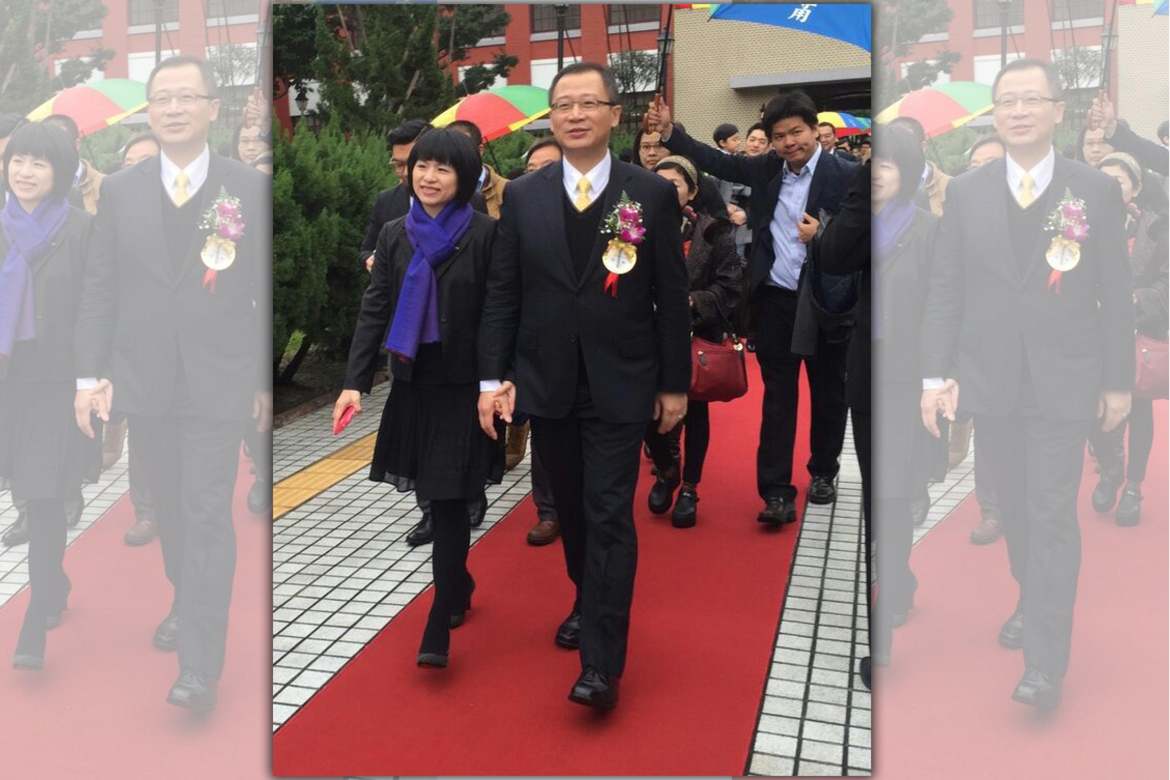 第9屆立委報到時議事人員幫立委撐傘的畫面確定將走入歷史。(翻攝吳志揚臉書)