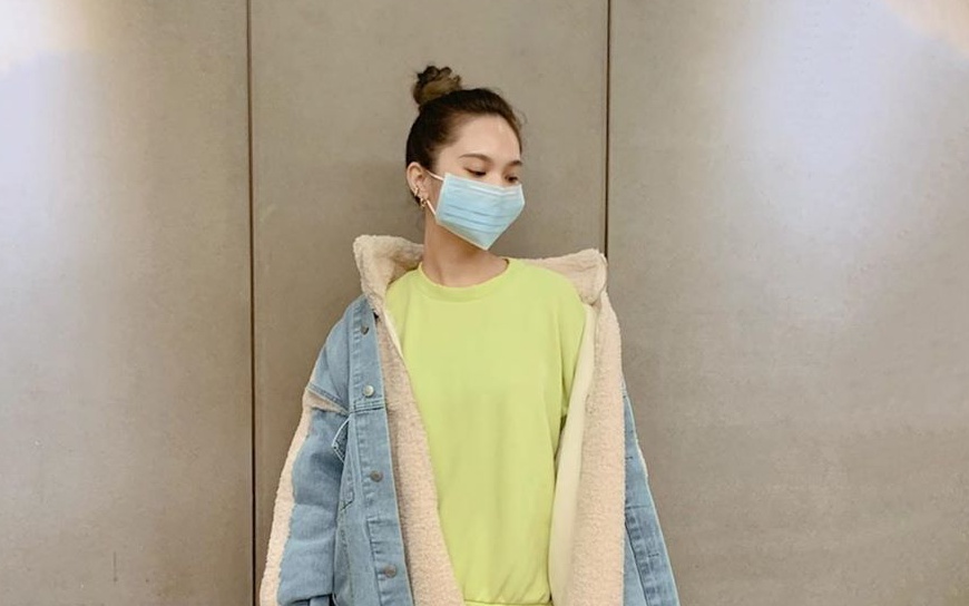 楊丞琳在IG曬照卻被網友發現口罩未配戴正確。（翻攝自楊丞琳IG）