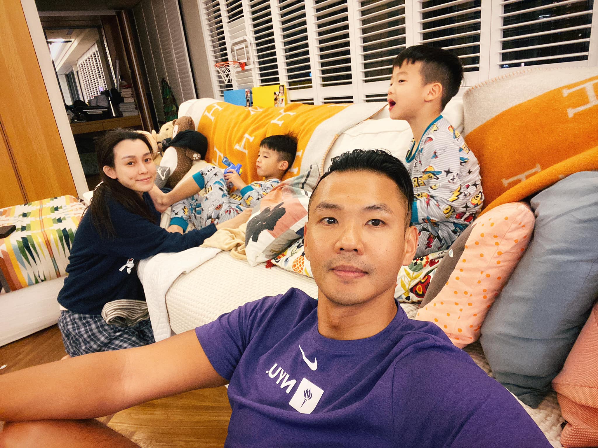 陳建州和范瑋琪因為兒子飛飛與翔翔，增加許多粉絲。（翻攝黑人陳建州IG）