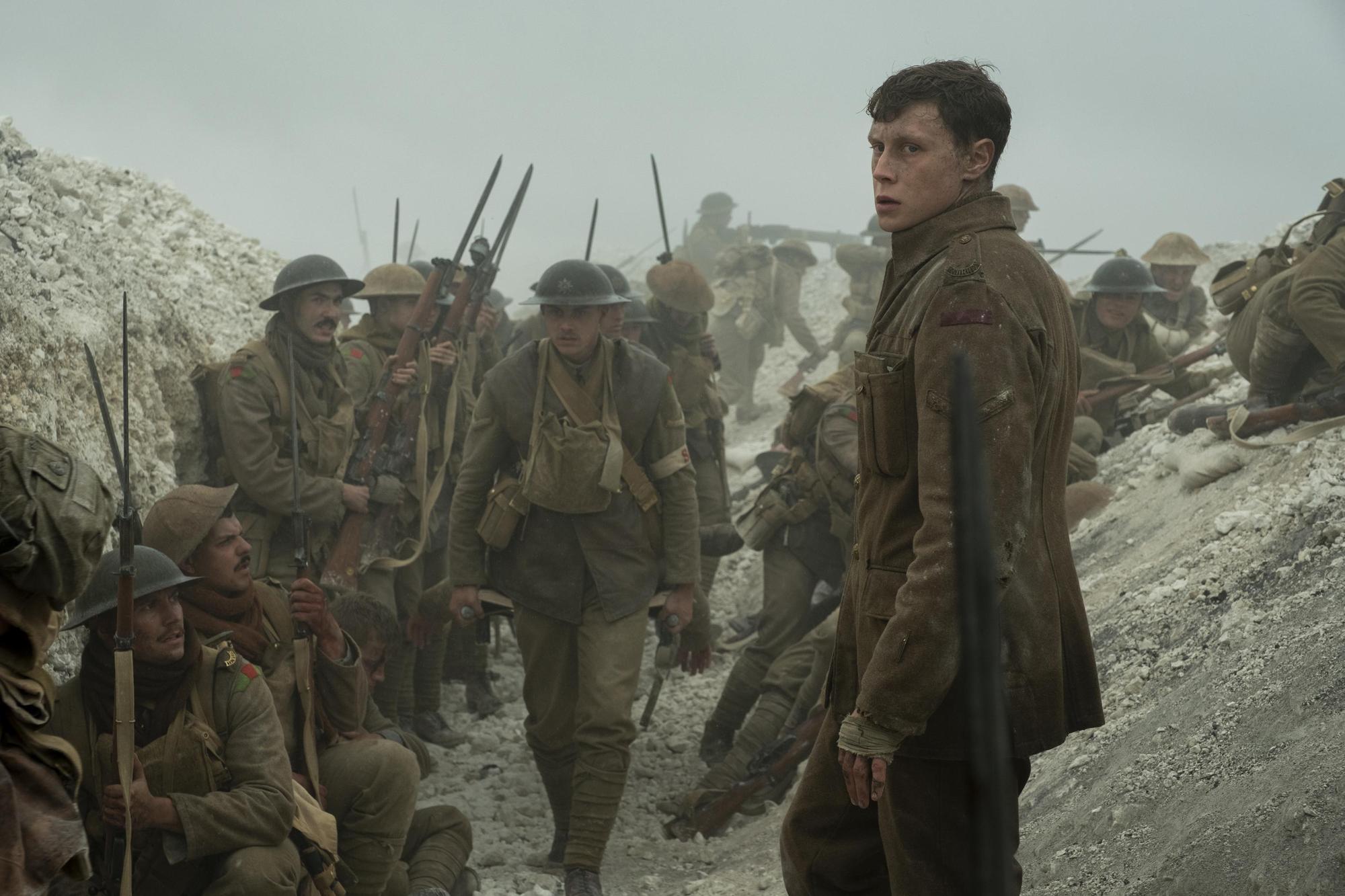 《1917》橫掃最佳影片等七項大獎,稱霸英國影藝學院獎。(UIP提供)