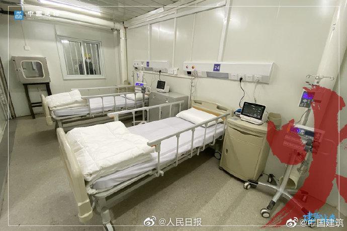 武漢火神山醫院在8天內迅速完工。(翻攝自《人民日報》臉書)