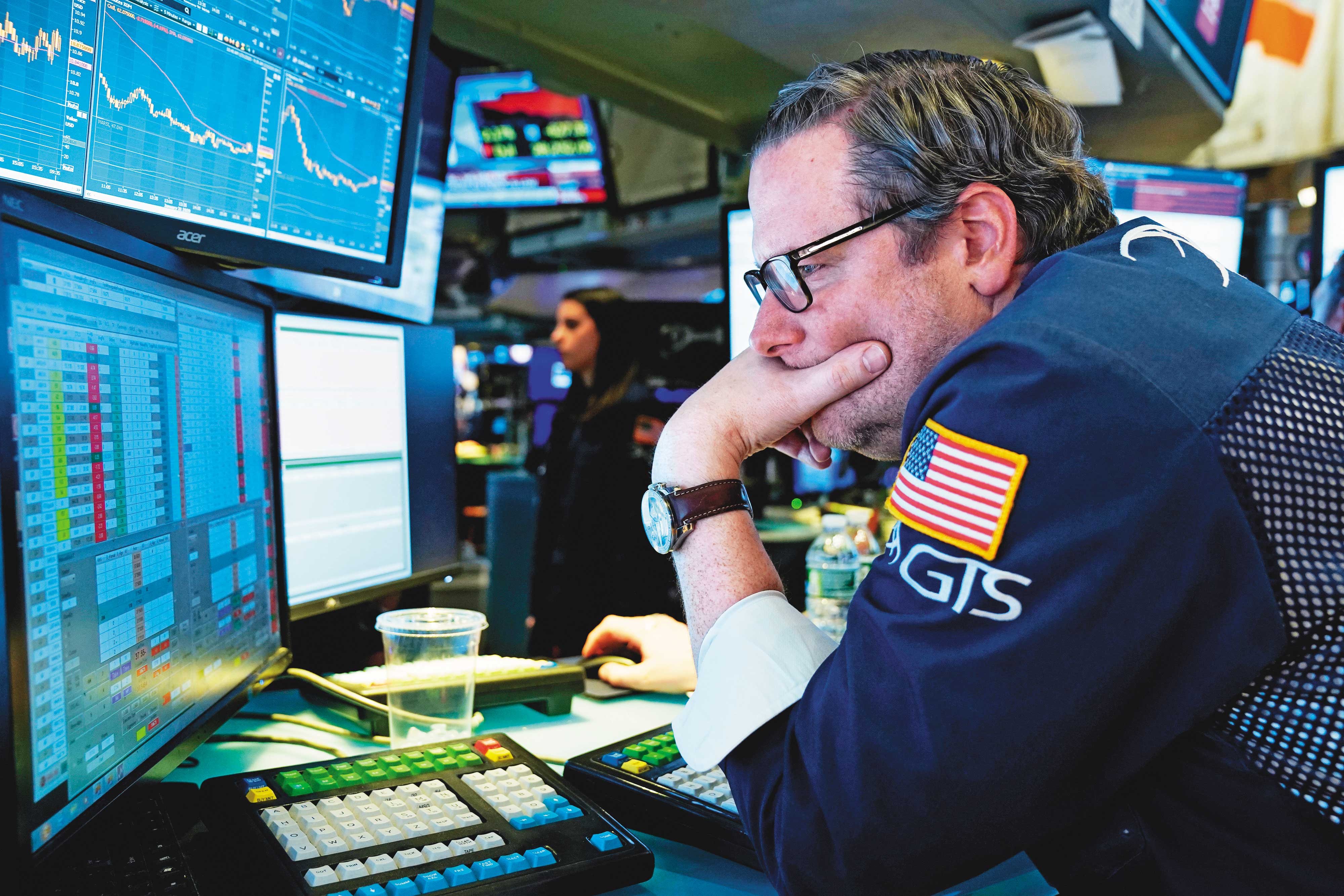 武漢肺炎疫情升溫，全球各地陸續出現患者，投資人的恐懼程度，都在市場反應出來。（達志影像）