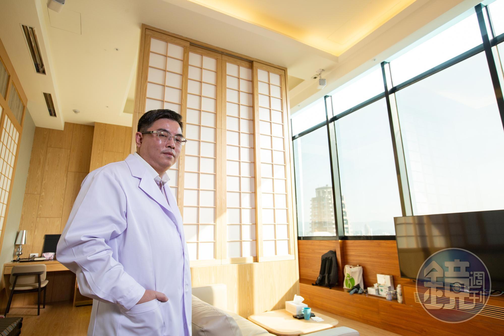 曾在中國上海開過健康諮詢服務公司、也執業辦過聯合診所的連勇舜，回台後打造了台北最貴月子中心。