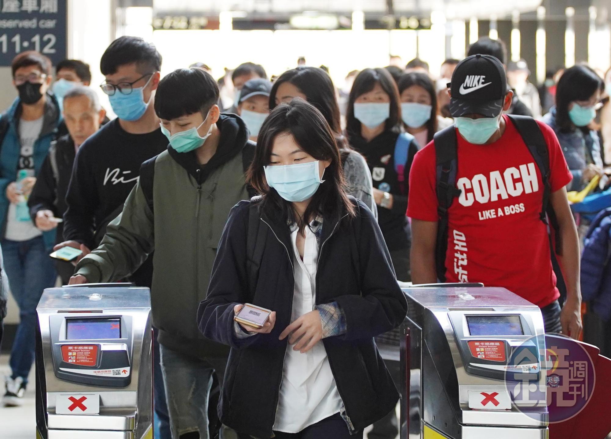 武漢肺炎造成全台搶購口罩,造成各地一罩難求。