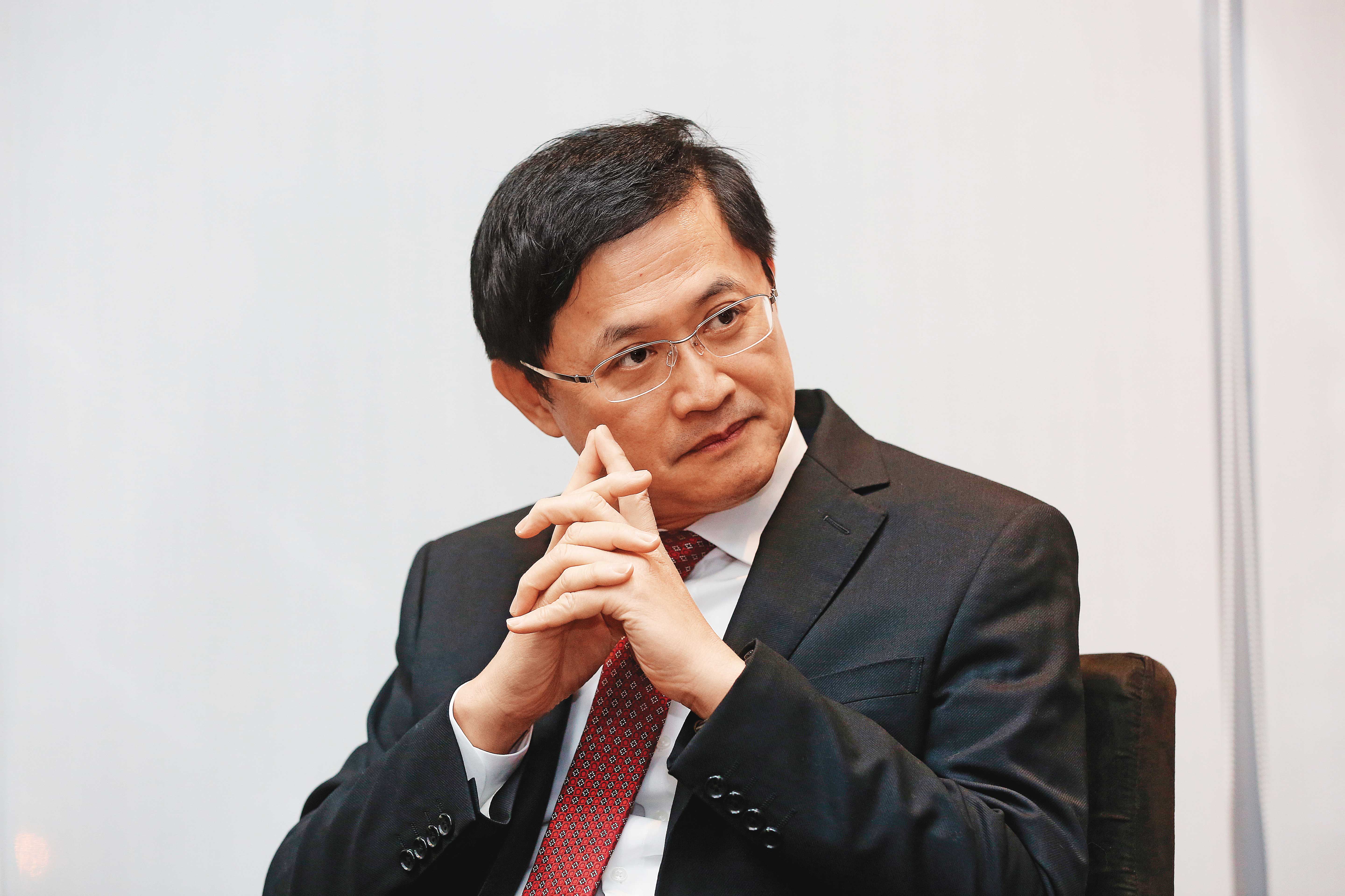 和碩董事長童子賢擔心,武漢肺炎疫情會造成科技供應鏈卡卡的,接下來中國招工會陷困境。