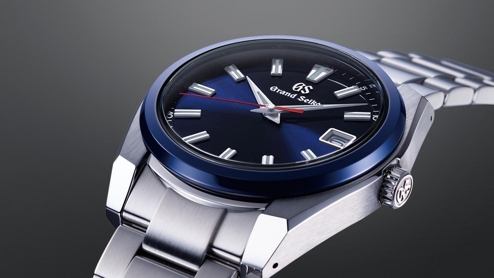 SBGP015｜錶徑40mm、不鏽鋼材質、9F85石英機芯、時間及日期指示、防水200米、限量2,000只、建議售價NT$ 120,000