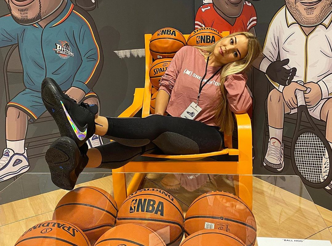 澳洲直播主Jem Wolfie在OnlyFans有大量訂戶，她不露點、不做色情影片，就有近200萬元的月收入。（翻攝自jemwolfie IG）