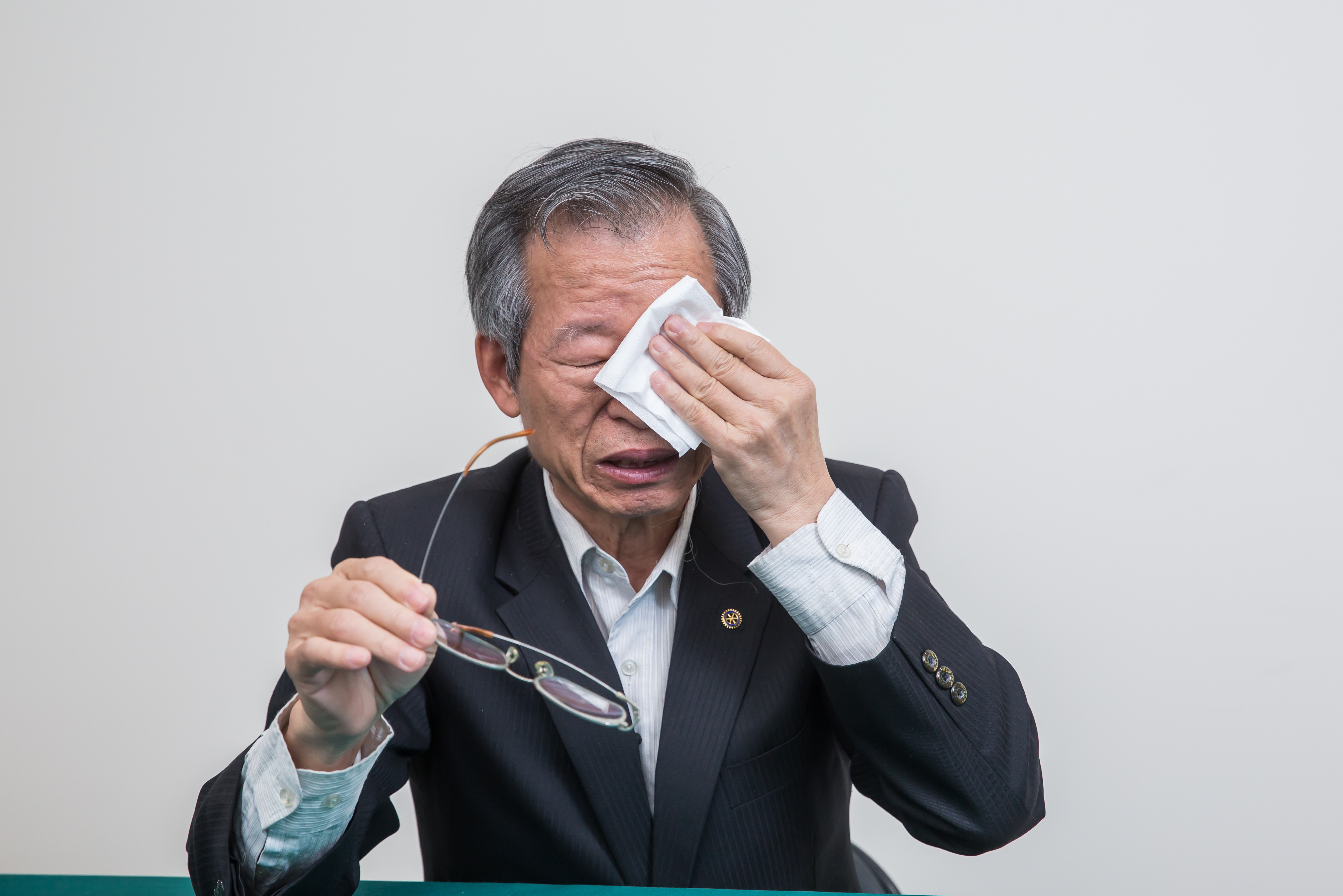 因為疫情爆紅，鄭永柱一點都開心不起來，反而心疼地眼眶泛紅。