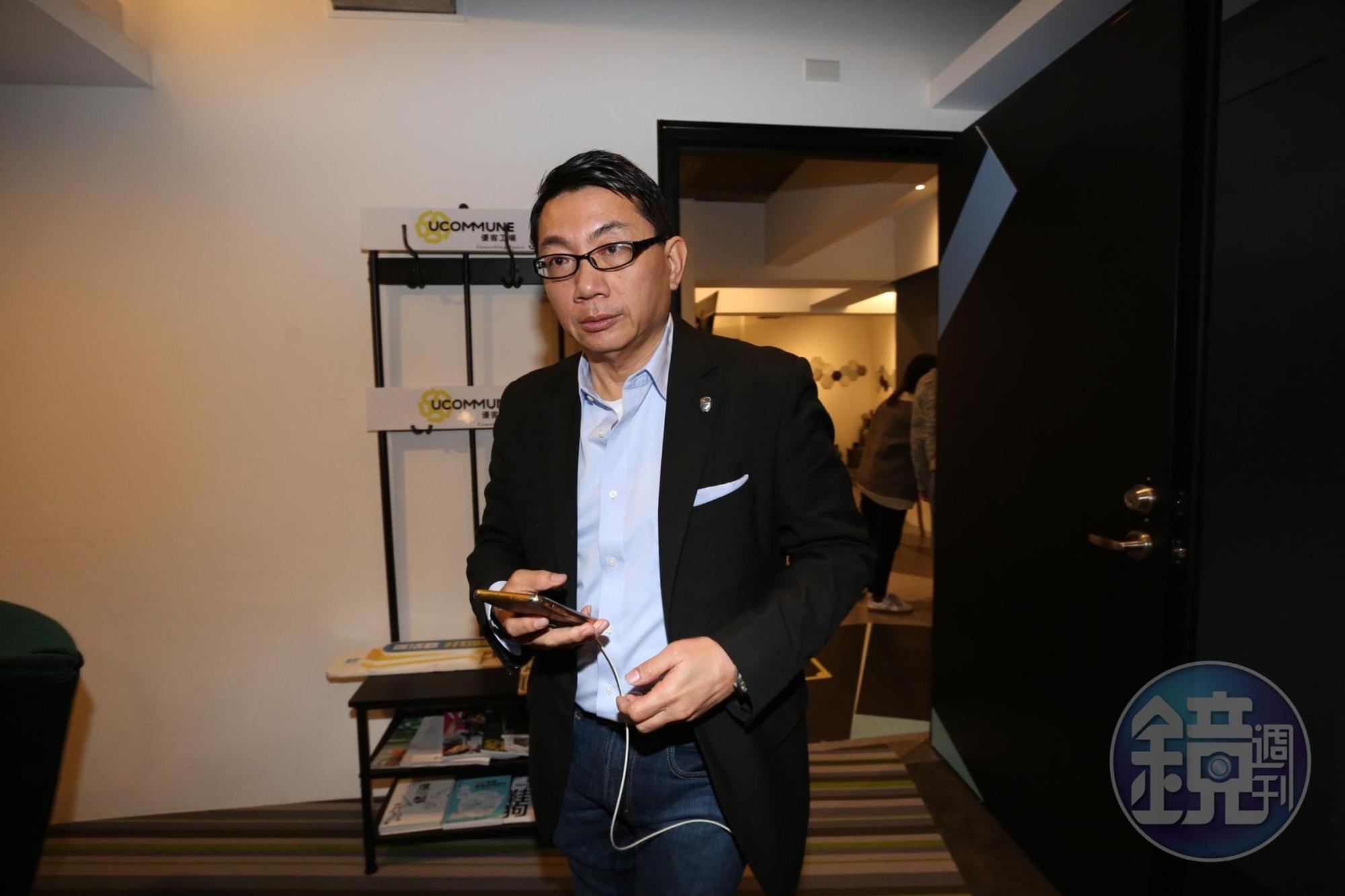 徐正文遭質疑未依規定安排首批登機名單。