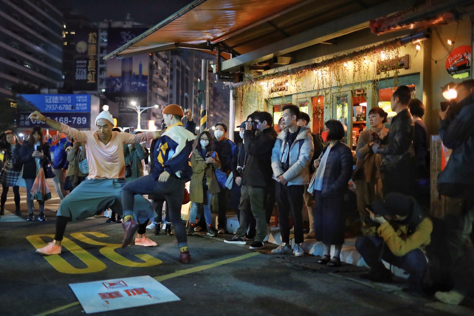 一席的最後幾日，吸引了許多人聚集。