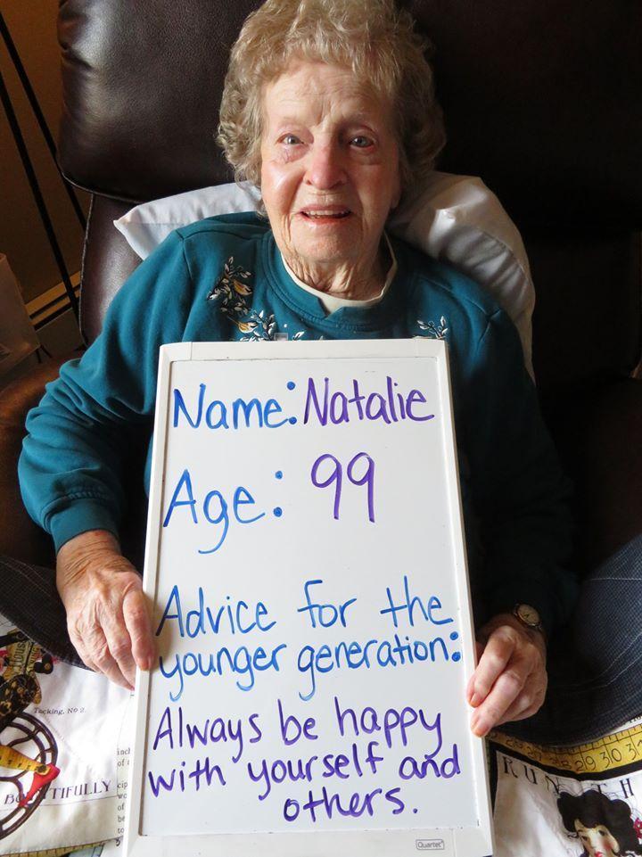 99歲的Natalie說：和其他人或自己相處的時候，要快樂。（翻攝自Wheatland Manor臉書）