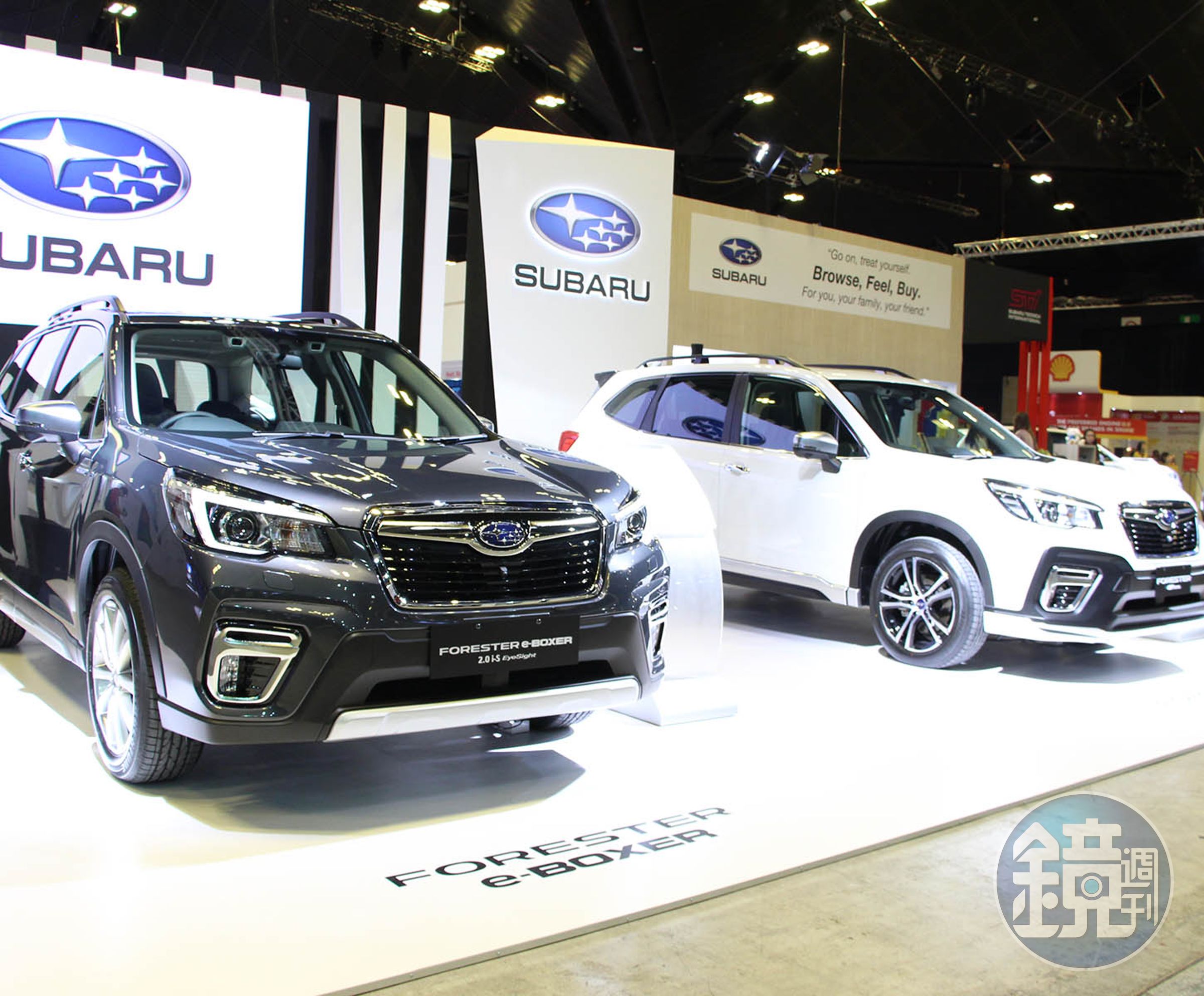 本次新加坡車展SUBARU主秀為兩台Forester，分別e-BOXER與GT-Edition。