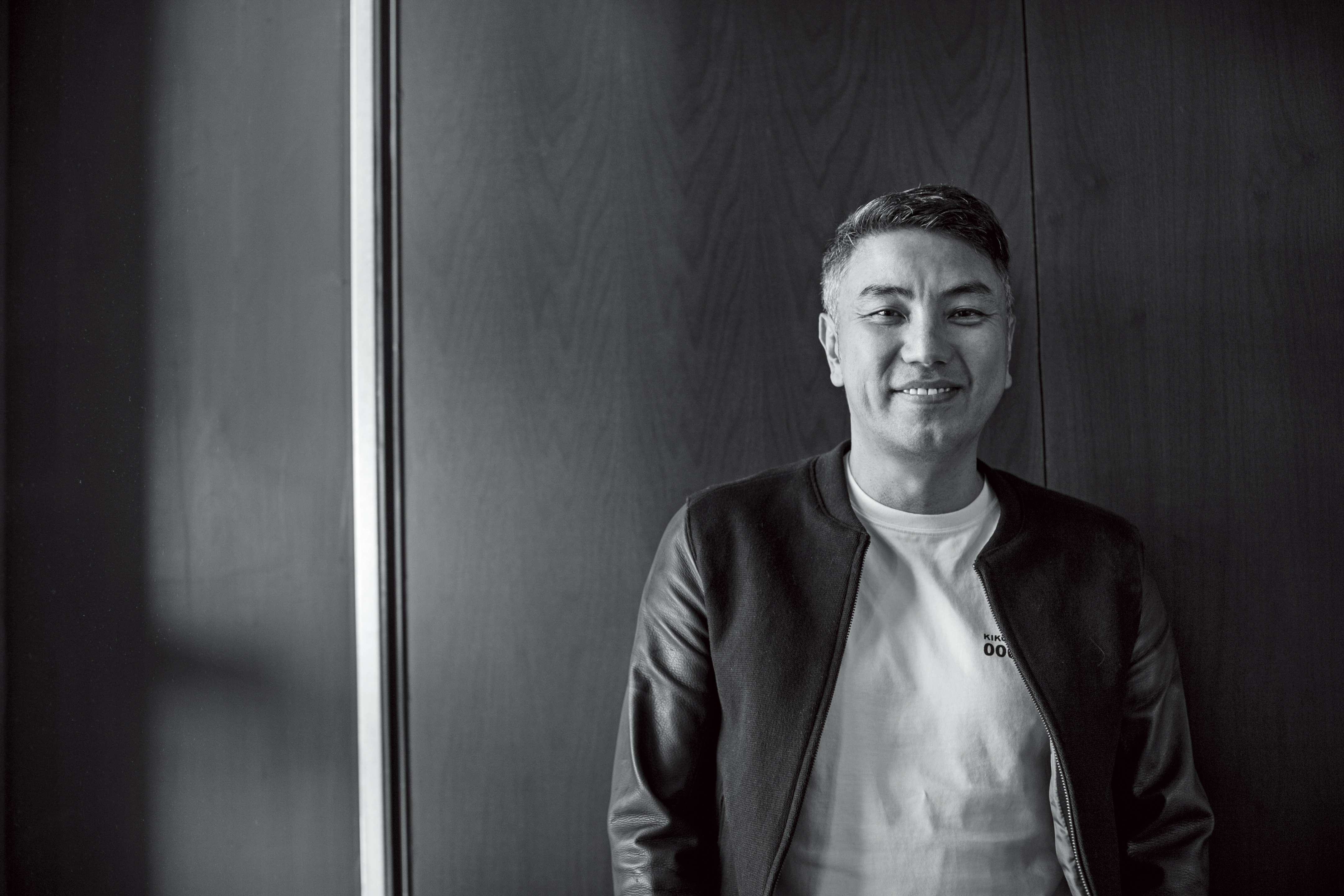 在緊繃、快節奏的工作方式下，詹仁雄還是一個熱愛旅行的人，昔日的窮小子在旅行中不斷開了眼界，才成為今日的型格大叔。