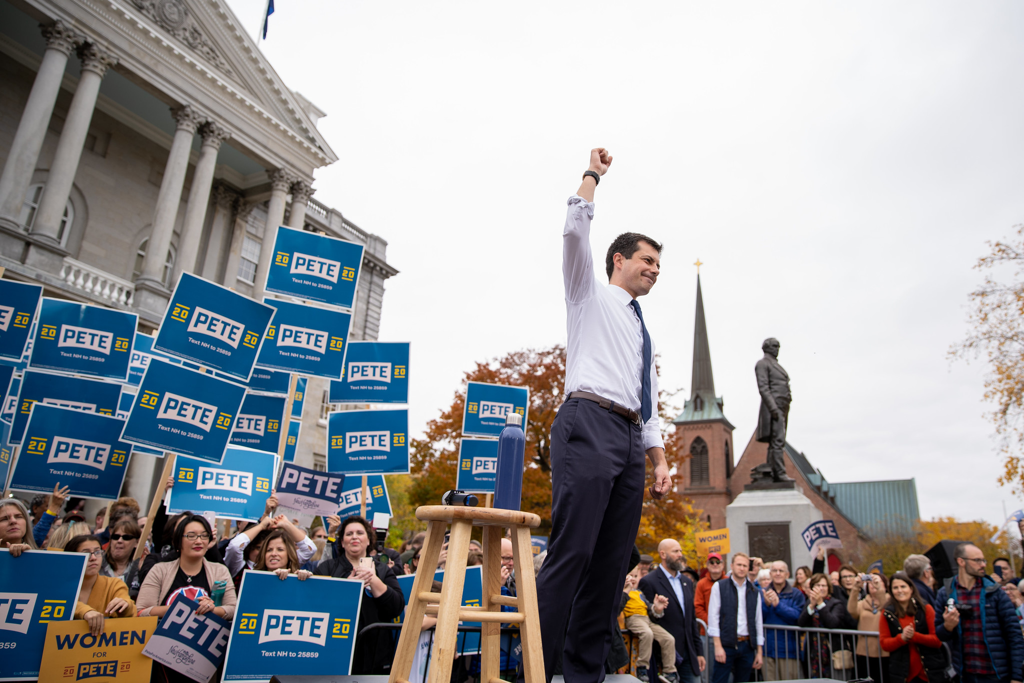 美國民主黨總統參選人布塔朱吉在新罕布夏州的造勢活動。（網路截圖：facebook/Pete Buttigieg）