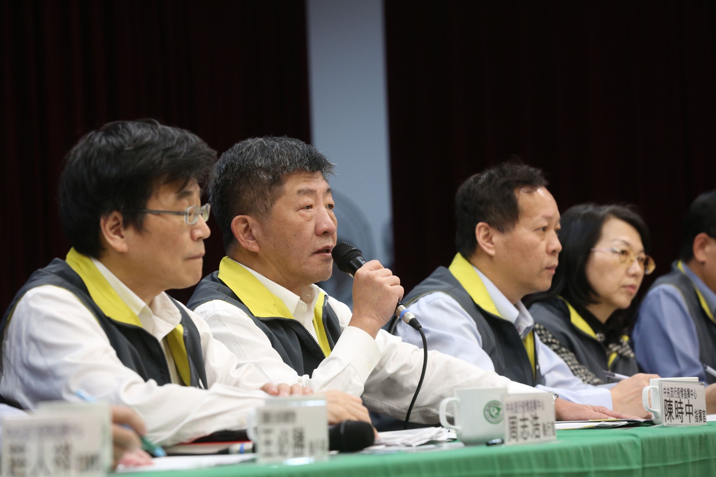 武漢肺炎疫情持續延燒，指揮中心今日已證實多出5名確診患者。