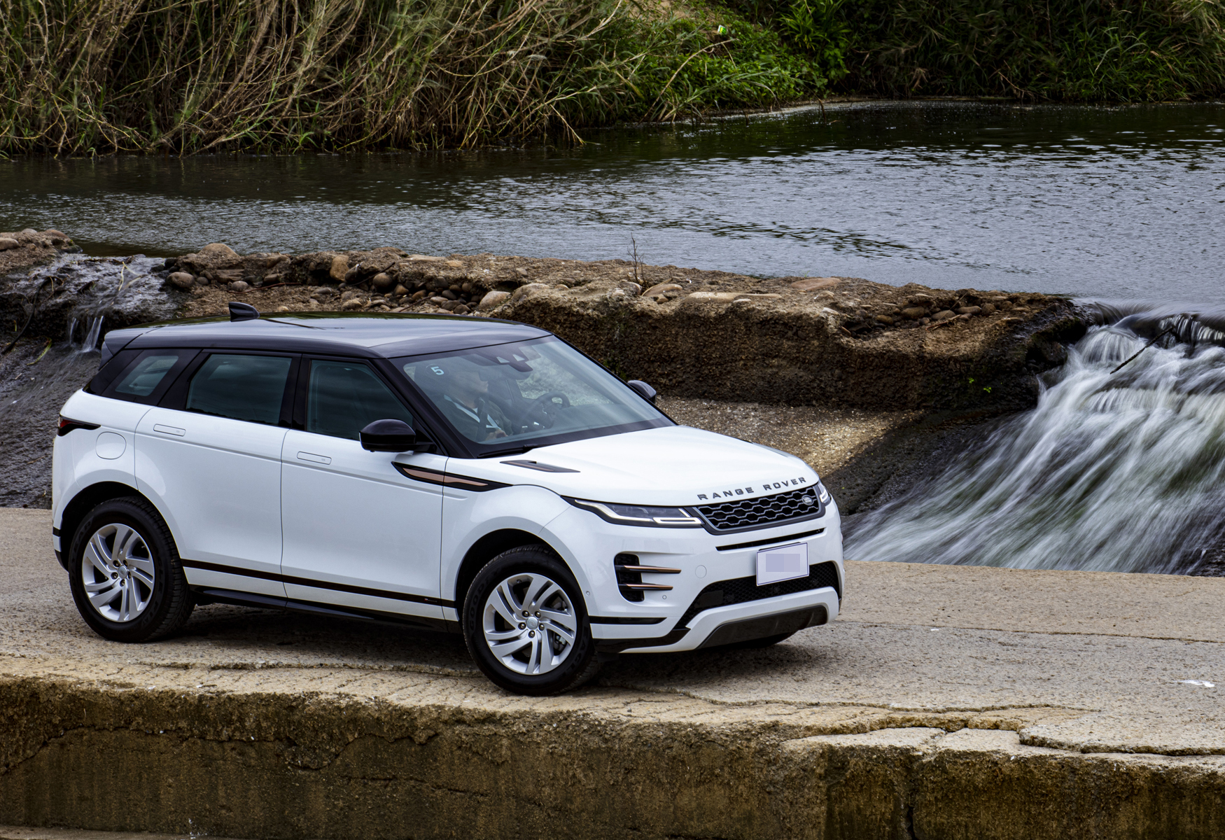 【鏡試駕】英倫小鮮肉！LAND ROVER Range Rover Evoque P200 R-Dynamic S