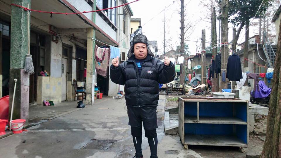 資深藝人董至成2018年辭去主持12年的《綜藝大集合》，前往中國大陸打拚。（翻攝自董至成臉書）