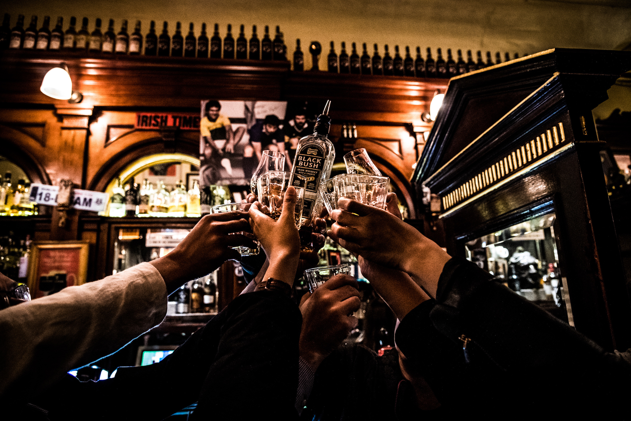 歷史悠久的「The Palace Bar」有100多種愛爾蘭威士忌。