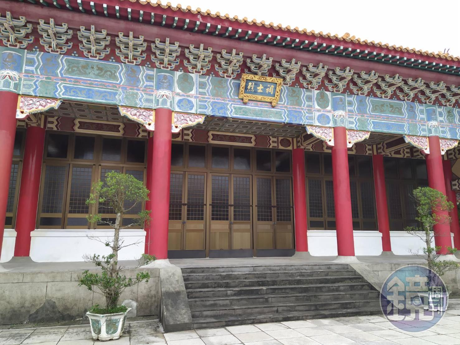 國民革命忠烈祠服務人員表示,有許多民眾想來祭拜林靖娟老師、和平醫院護理長陳靜秋,卻撲空。