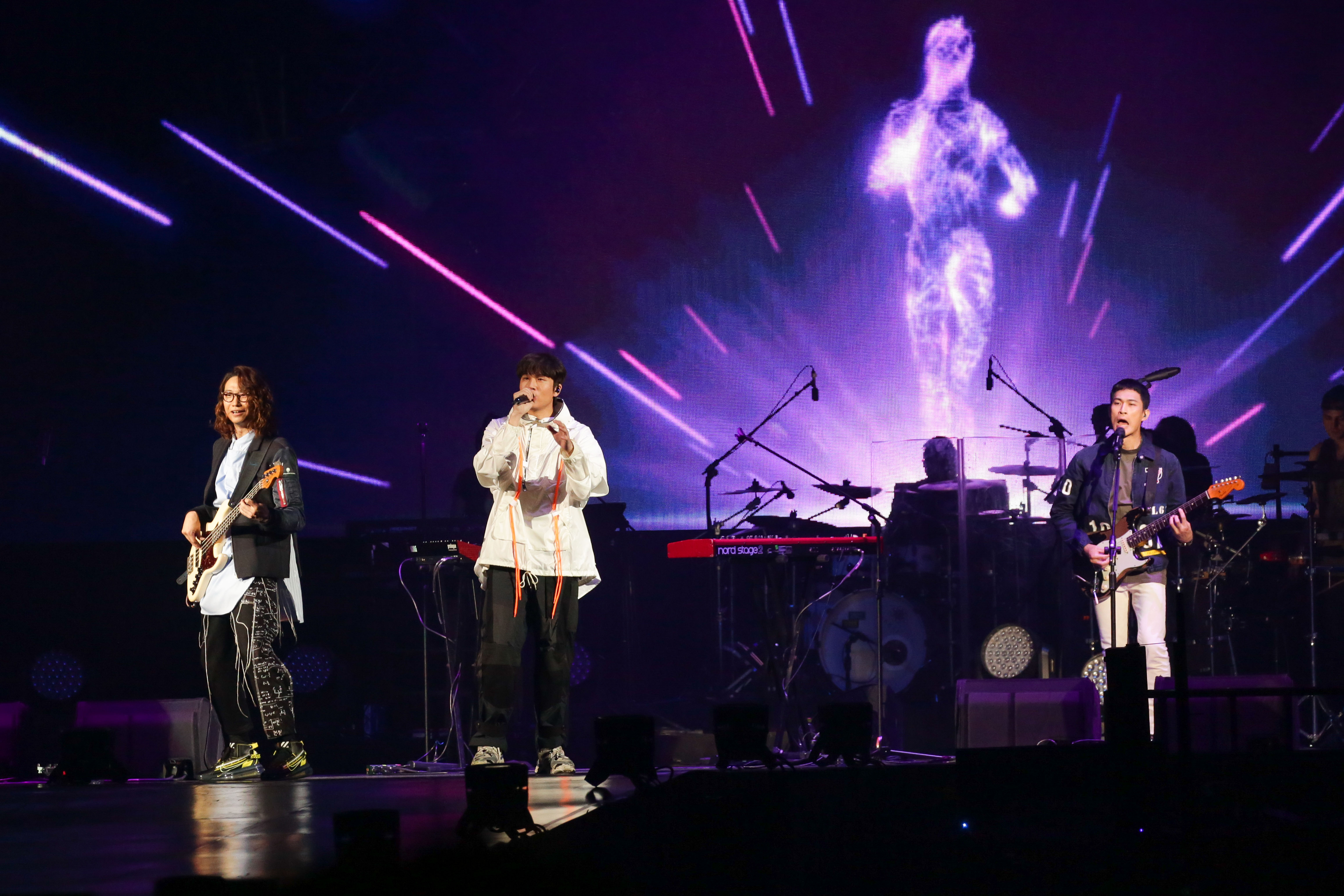 宇宙人成軍10年第一次攻蛋，主唱小玉、吉他手阿奎，貝斯手方Q都認為是個登頂行程。