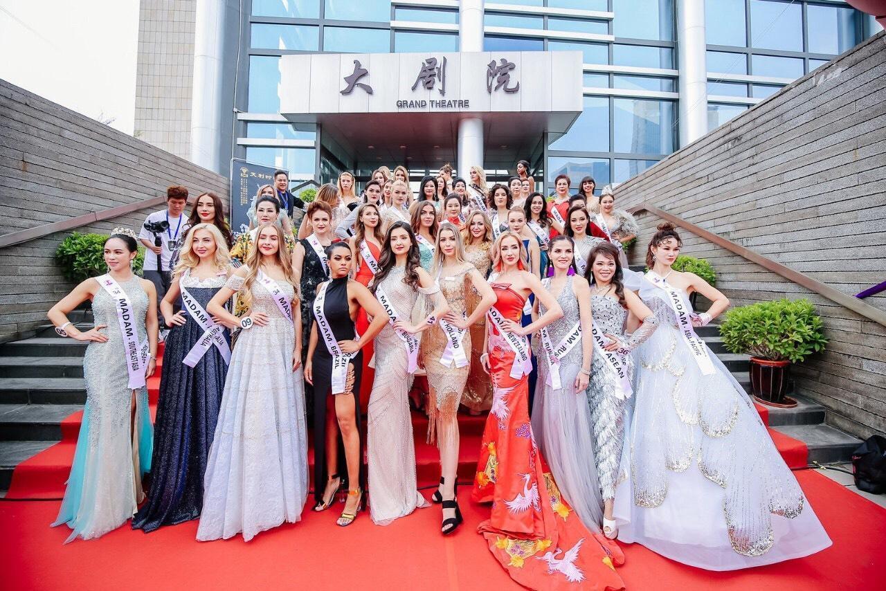 世界夫人選拔是以已婚女性為對象的選美比賽。(范玉玲提供)