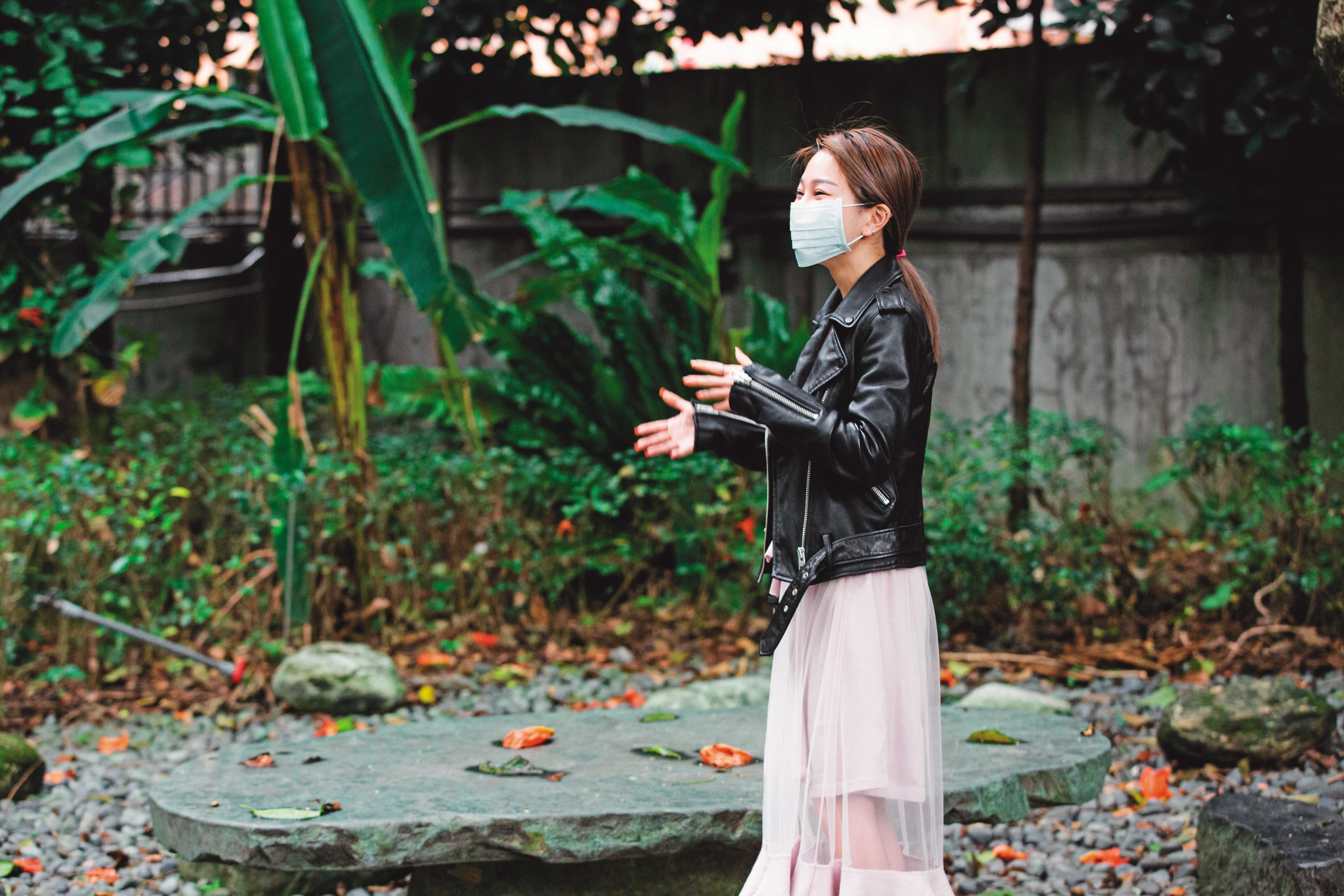 民眾蔡小姐去年攜帶2條加熱菸入境遭海關查扣,近期打算提起訴願。