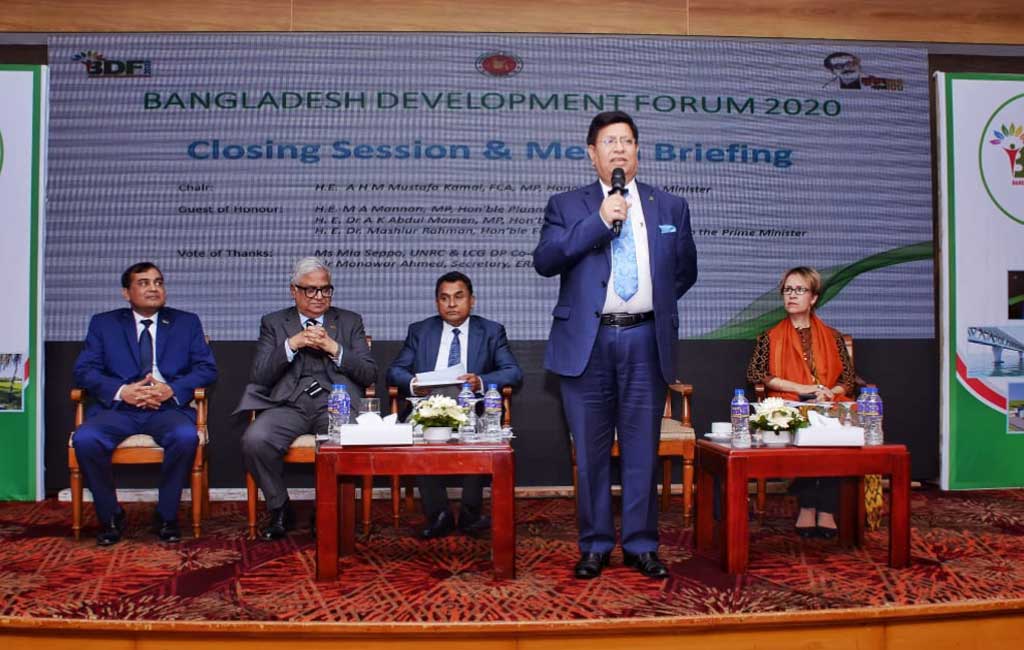 孟加拉外交部長穆明說，目前找不到飛機及機組人員，只能暫時取消撤僑活動。（翻攝自《dhakatribune》）