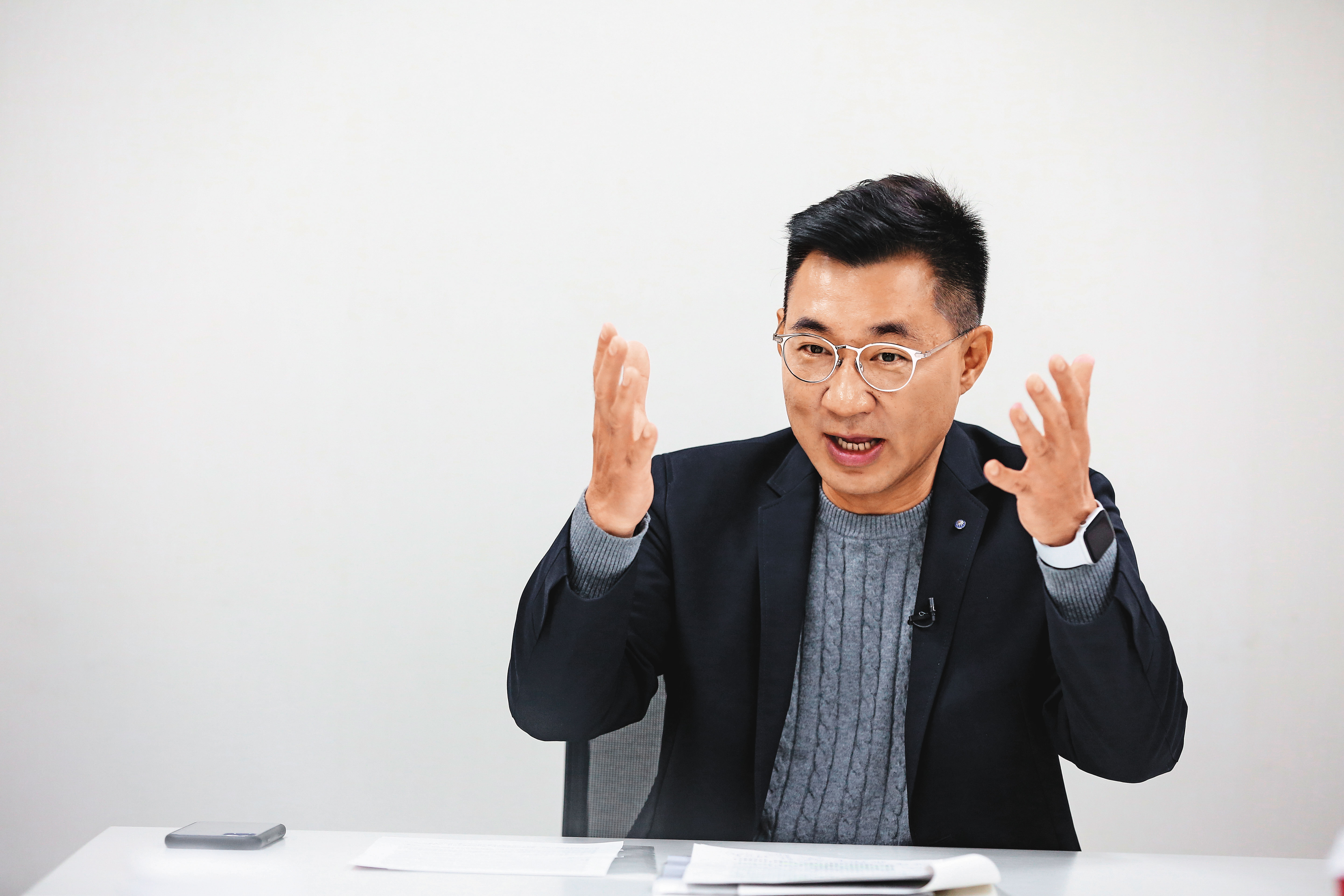 江啟臣接受本刊專訪時強調，國民黨必須重建品牌價值，符合時代的趨勢及民意。