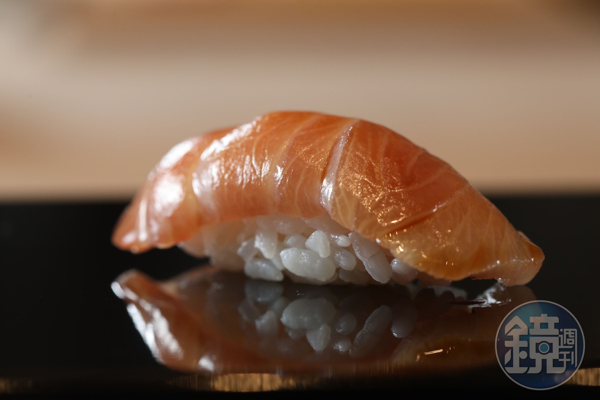 「鮪魚上腹」脂潤香滑。（9,800元套餐菜色）
